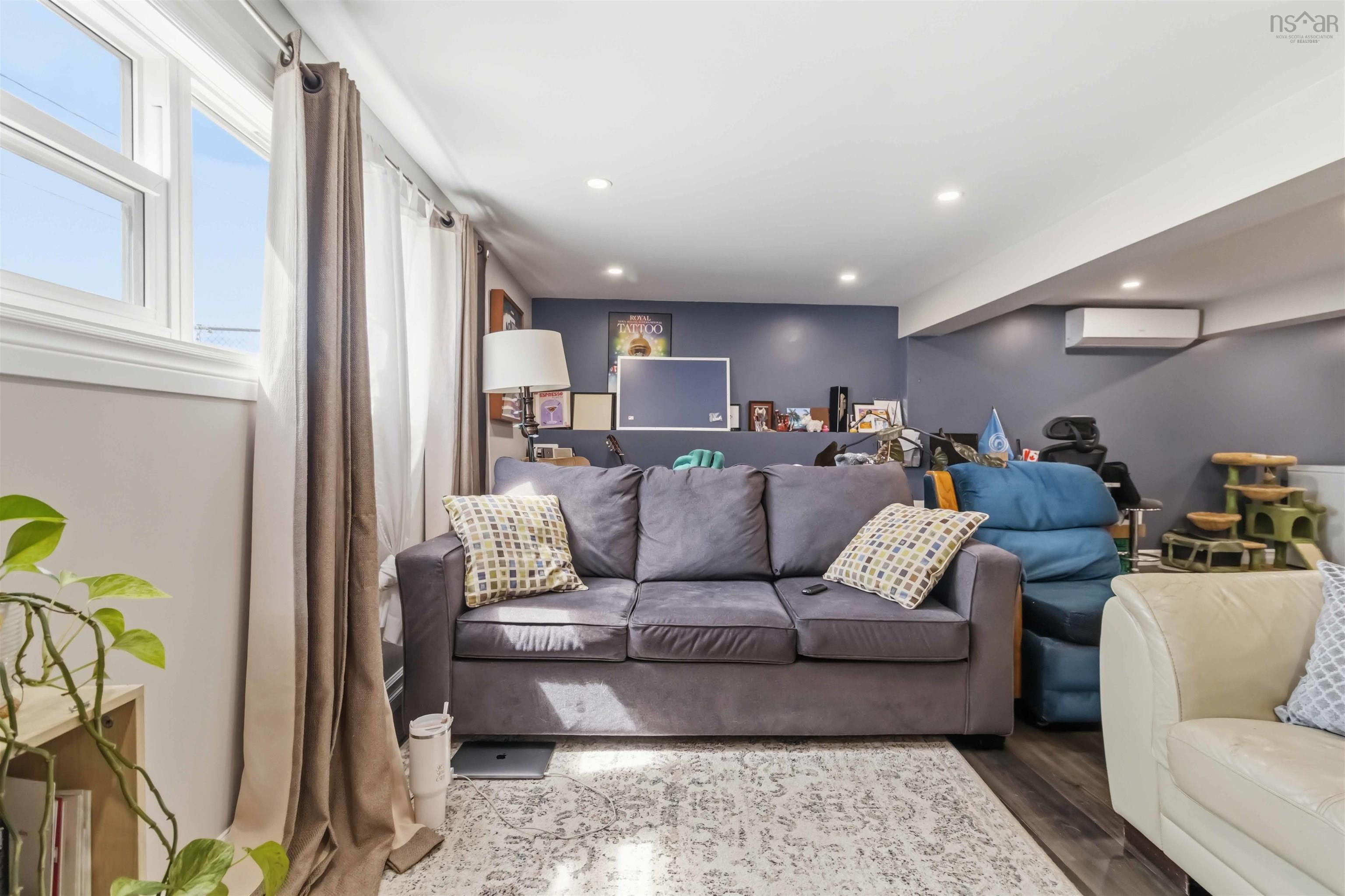 $599,900.00: 62 Shalimar Crescent, Dartmouth