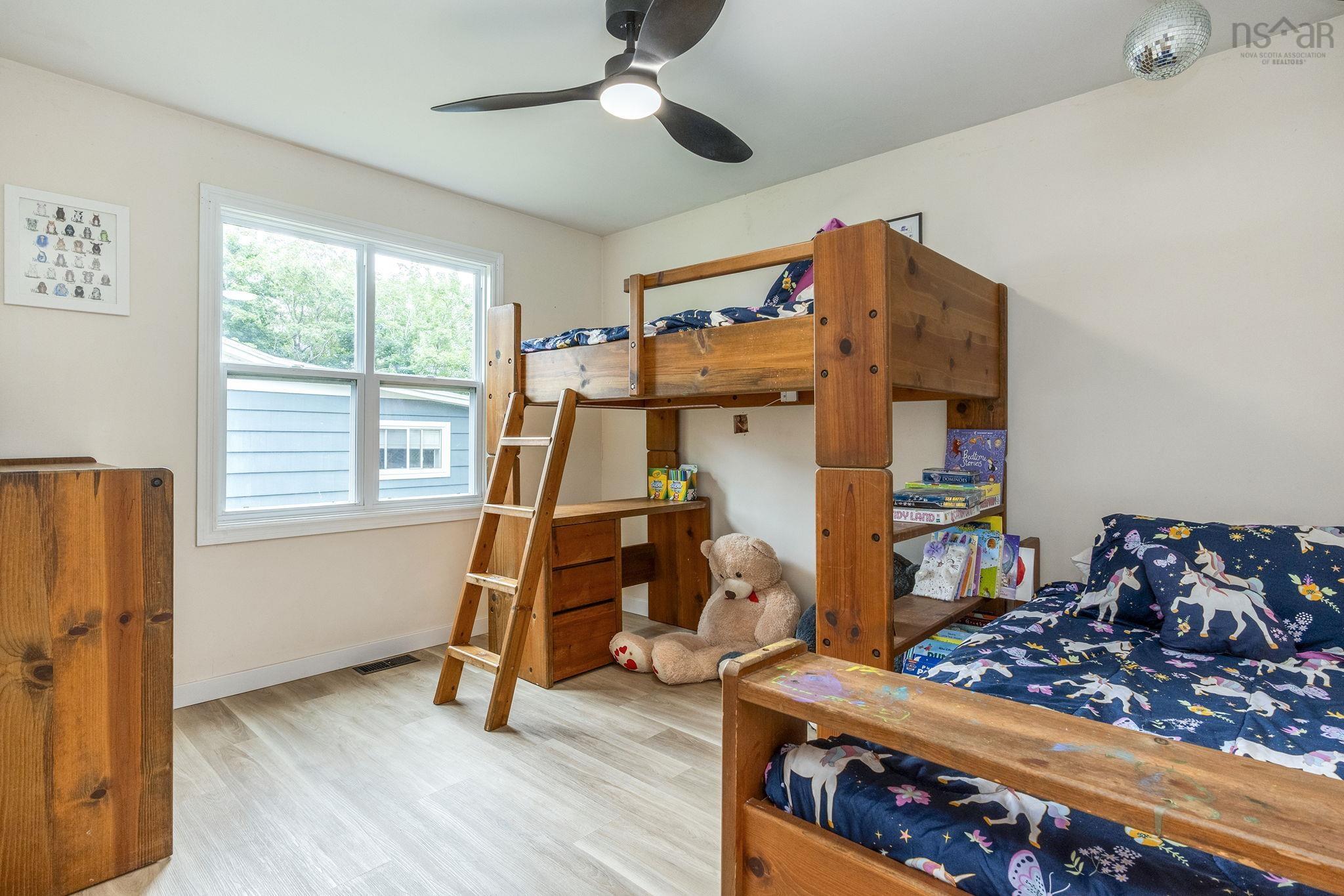 $349,900.00: 7 Oakland Oakland Drive, Middleton Drive, Middleton
