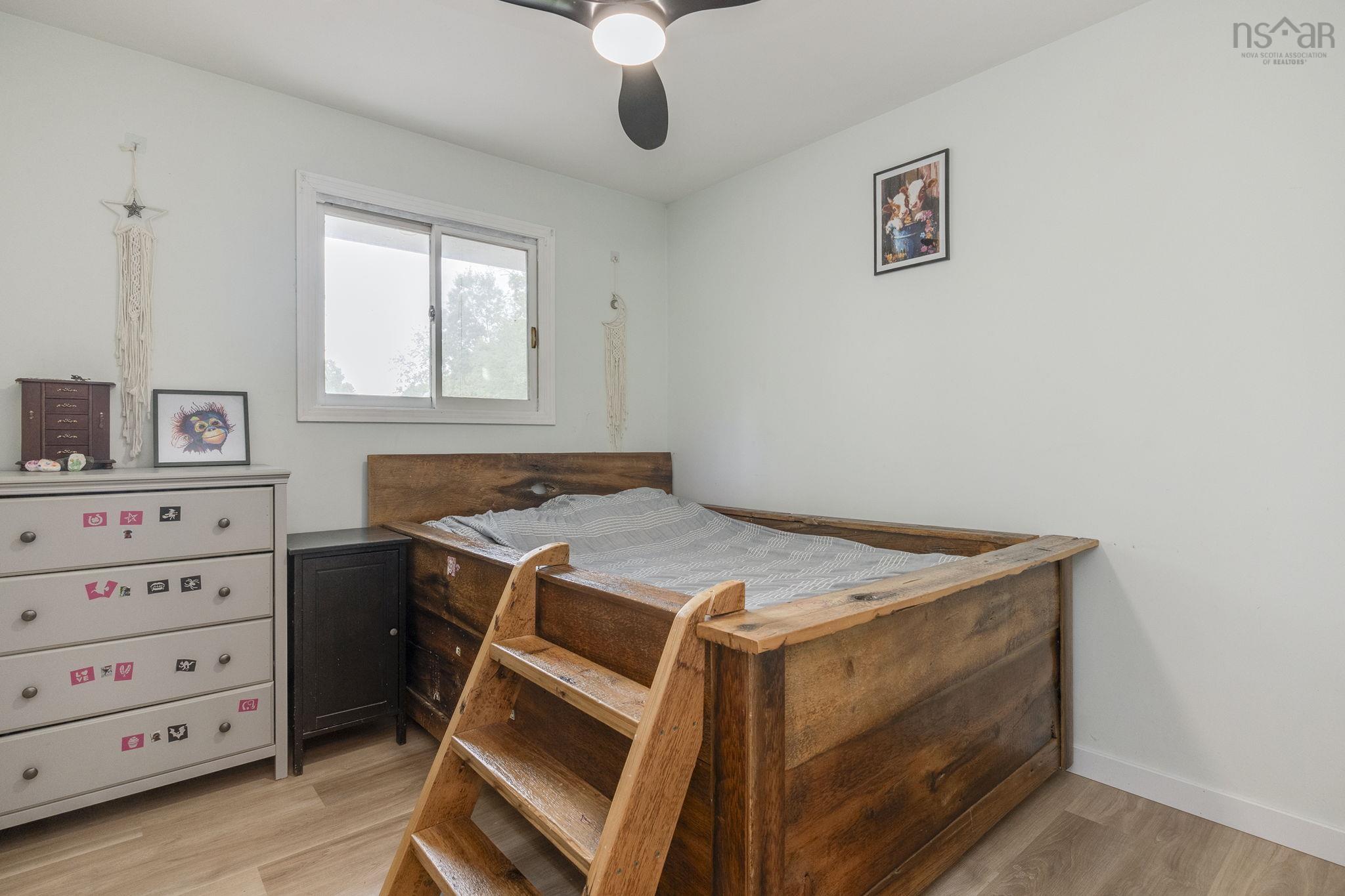 $349,900.00: 7 Oakland Oakland Drive, Middleton Drive, Middleton