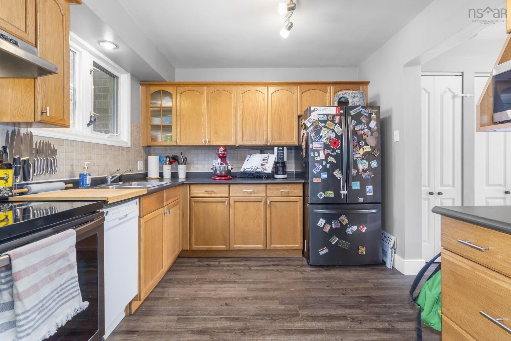 $464,900.00: 13 Heathland Way, Dartmouth