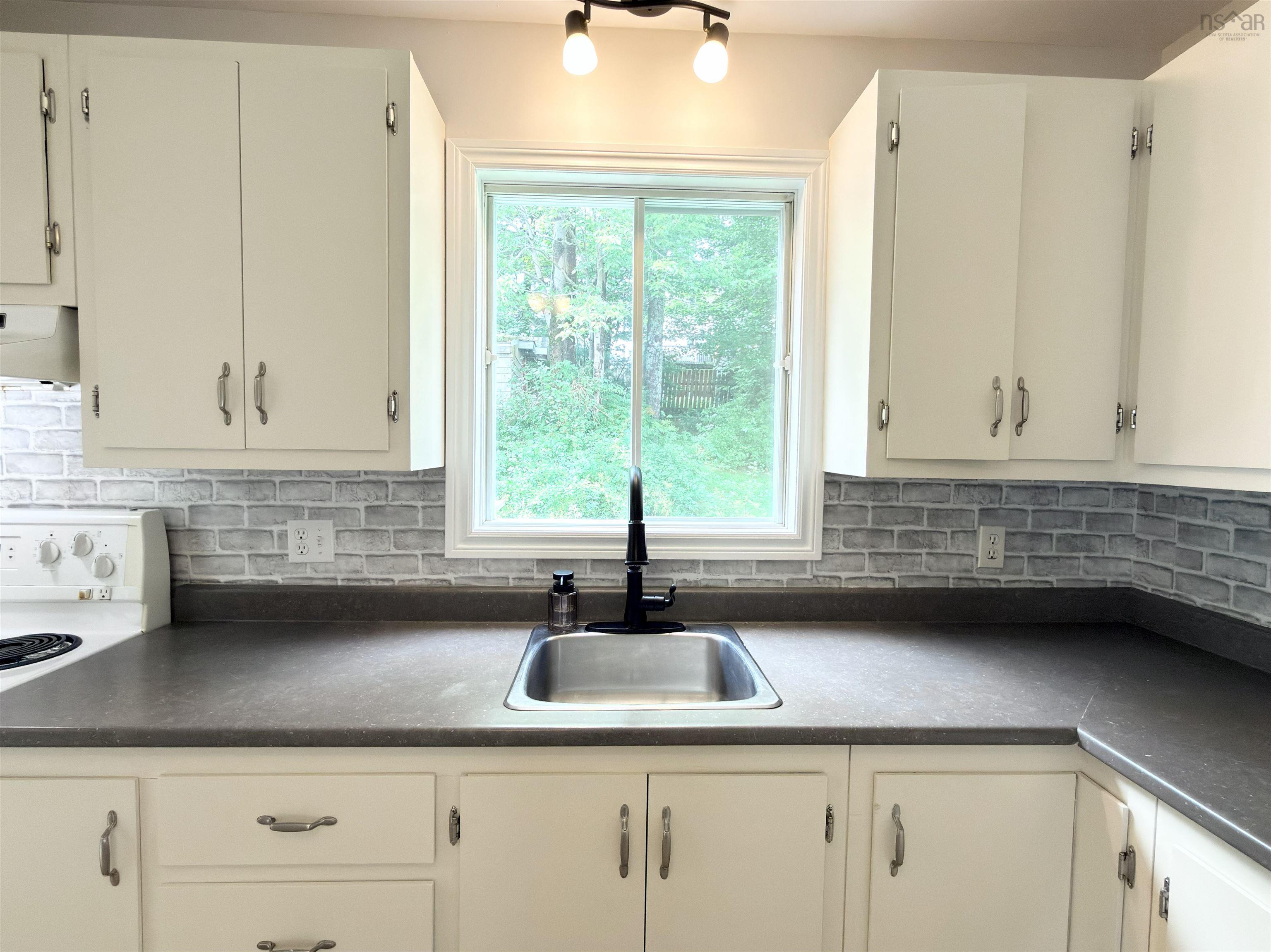 $439,000.00: 84 Pondicherry Crescent, Dartmouth