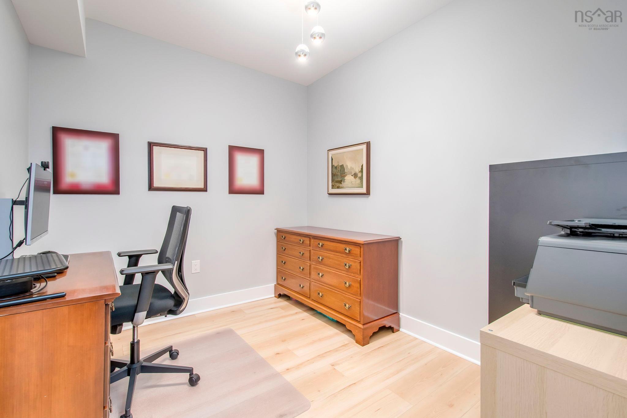 $759,900.00: 802 31 Kings Wharf Place, Dartmouth