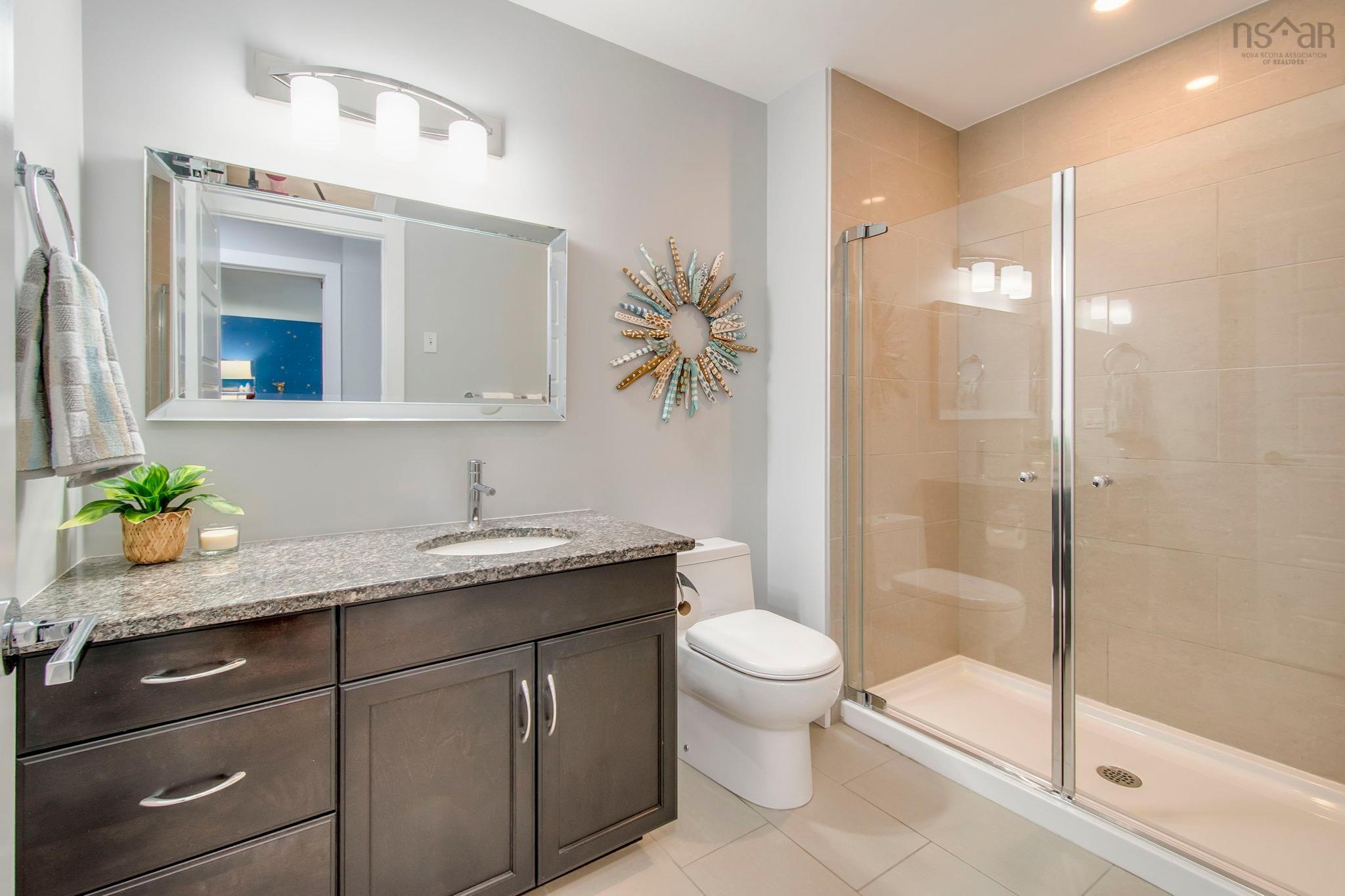 $759,900.00: 802 31 Kings Wharf Place, Dartmouth