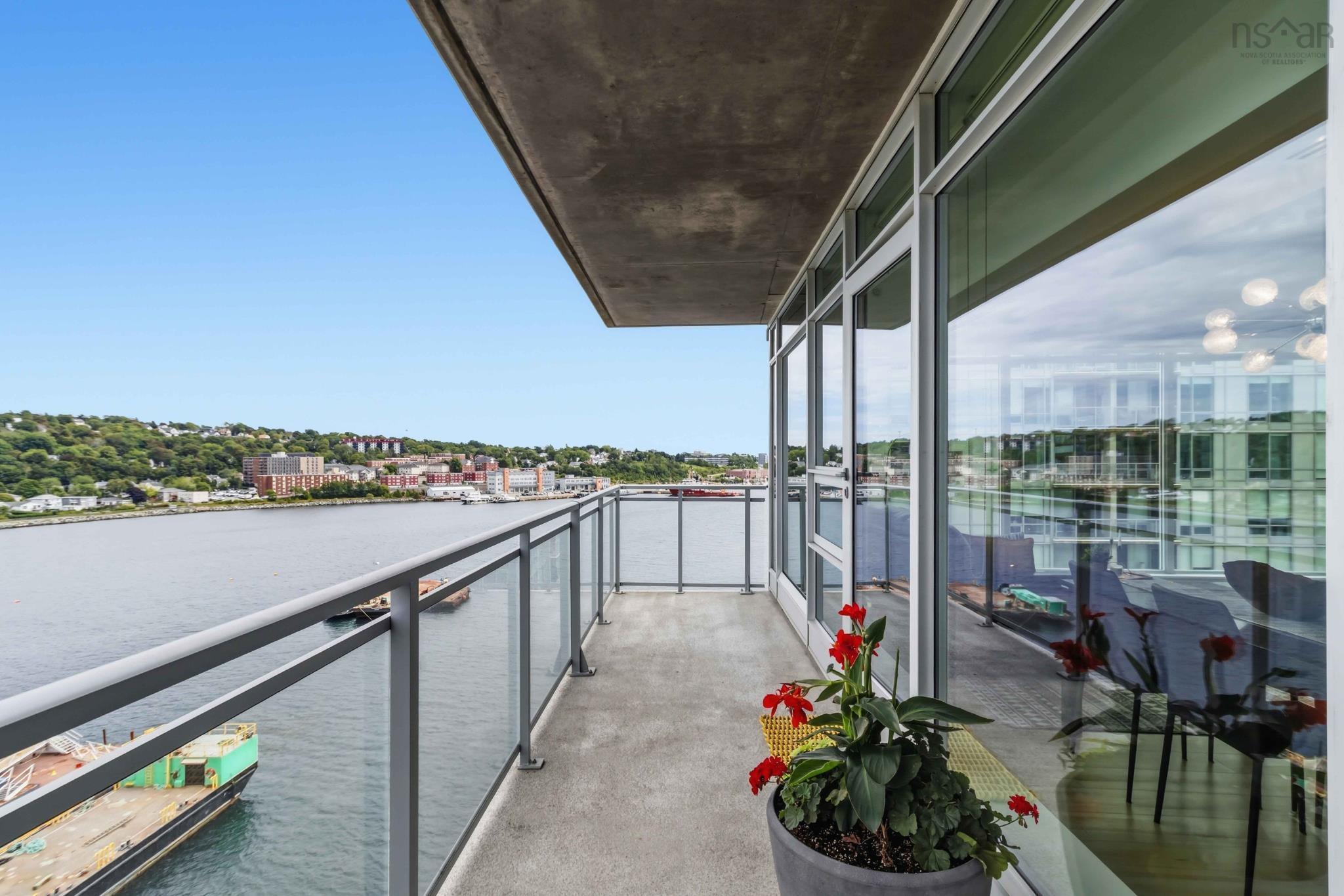 $759,900.00: 802 31 Kings Wharf Place, Dartmouth