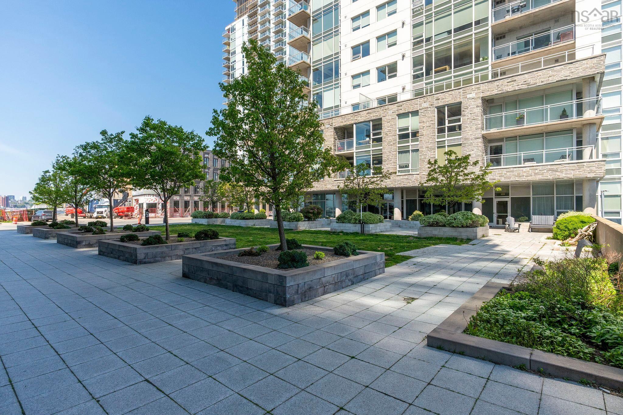 $759,900.00: 802 31 Kings Wharf Place, Dartmouth