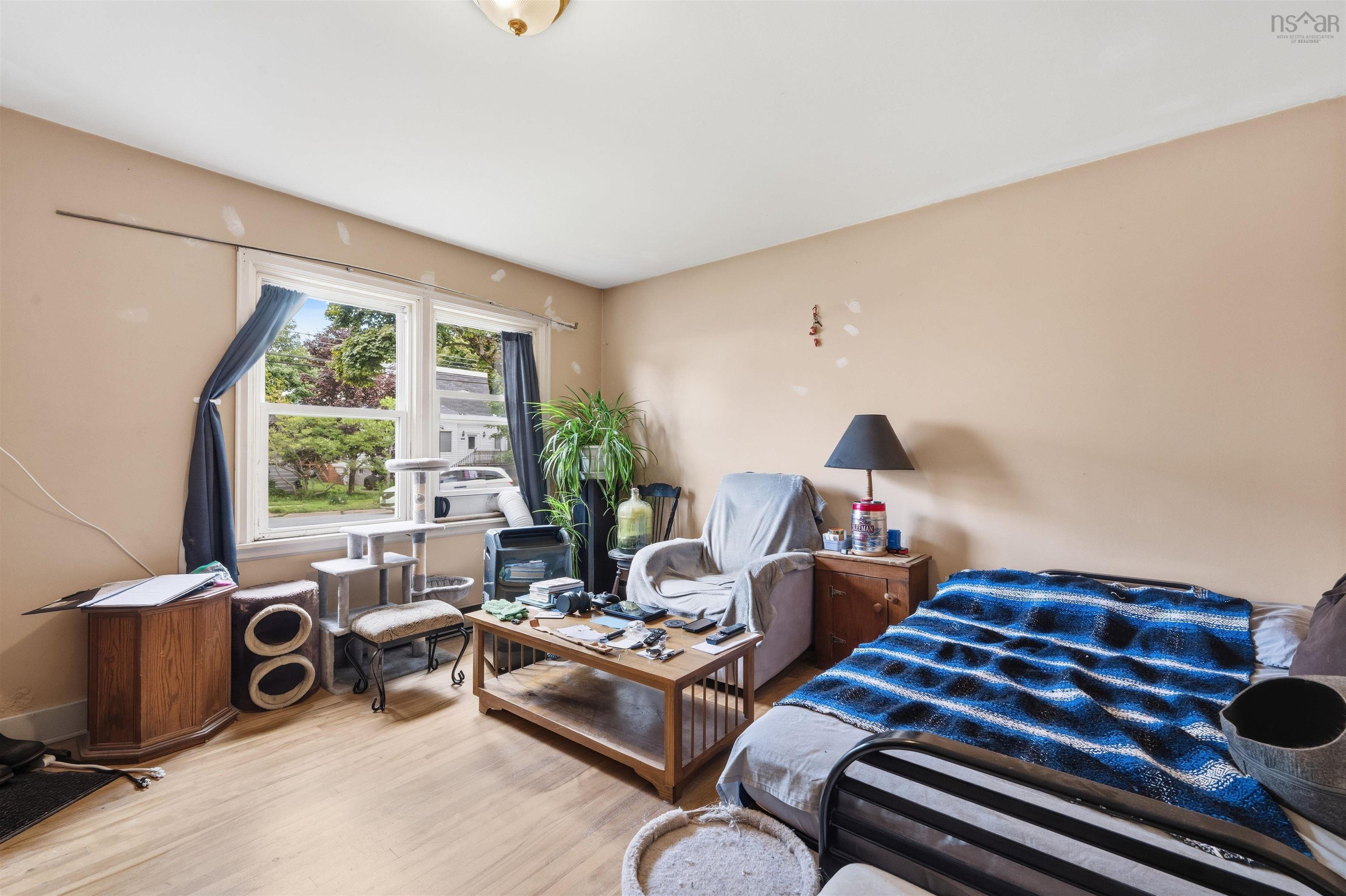 $699,900.00: 217 Victoria Road, Dartmouth