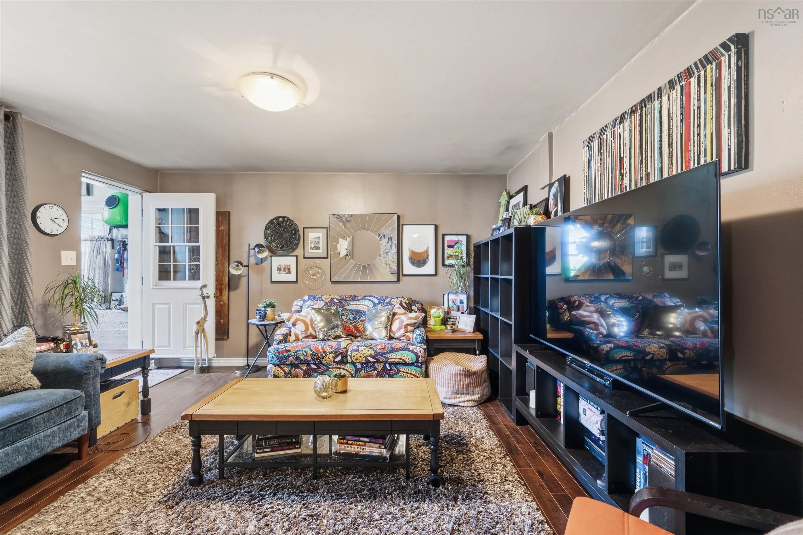 $699,900.00: 217 Victoria Road, Dartmouth