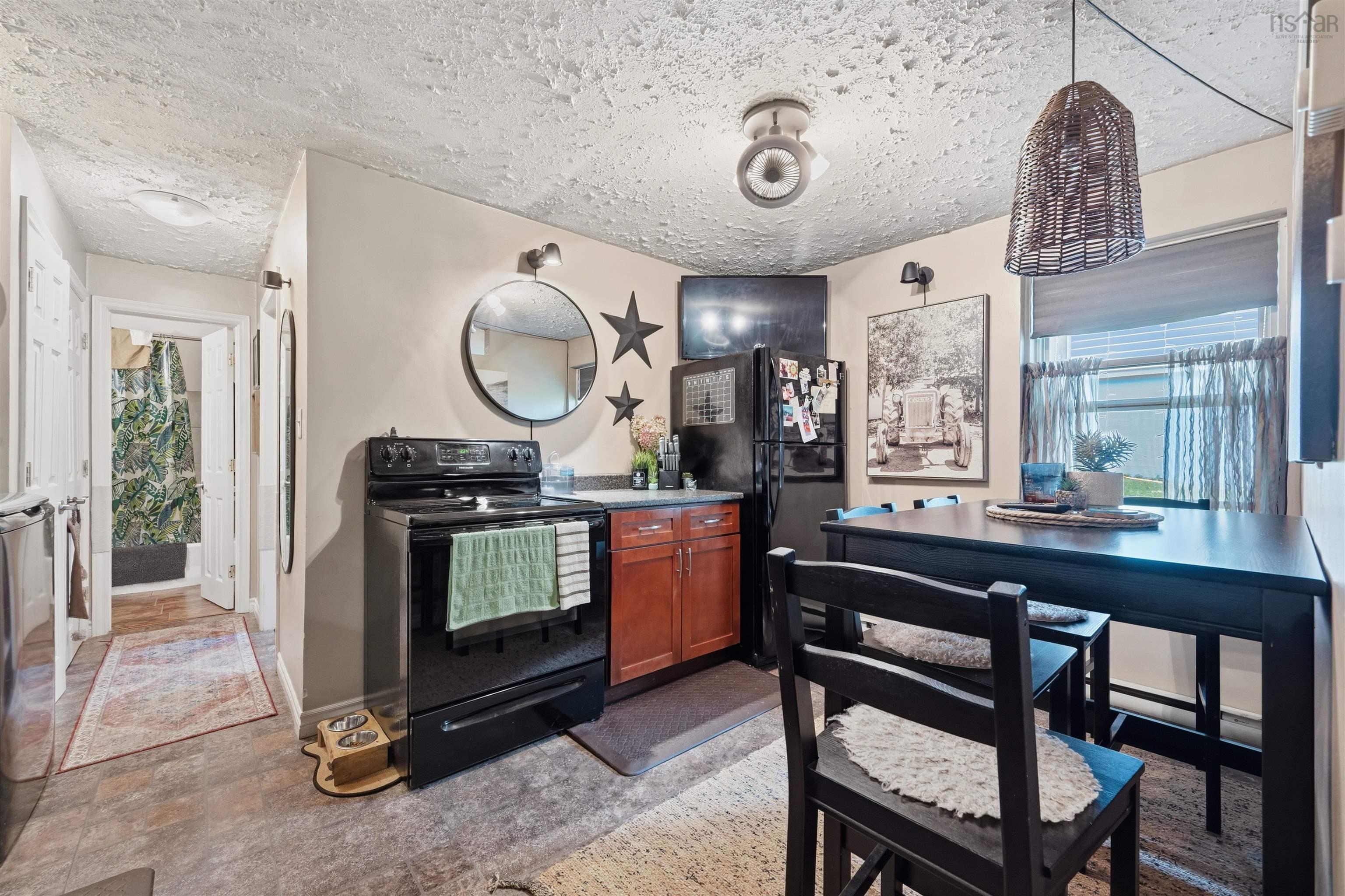 $699,900.00: 217 Victoria Road, Dartmouth