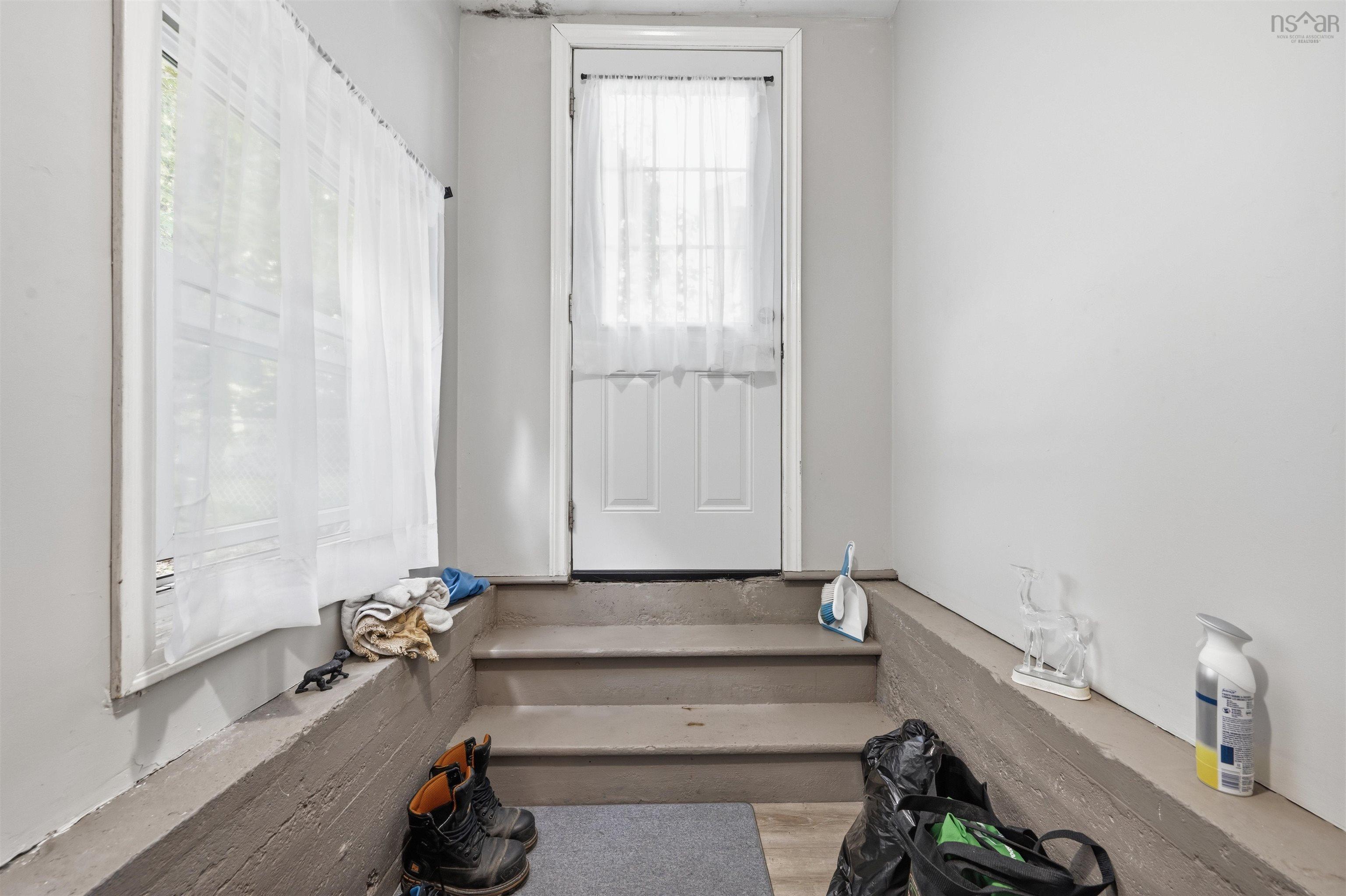 $699,900.00: 217 Victoria Road, Dartmouth