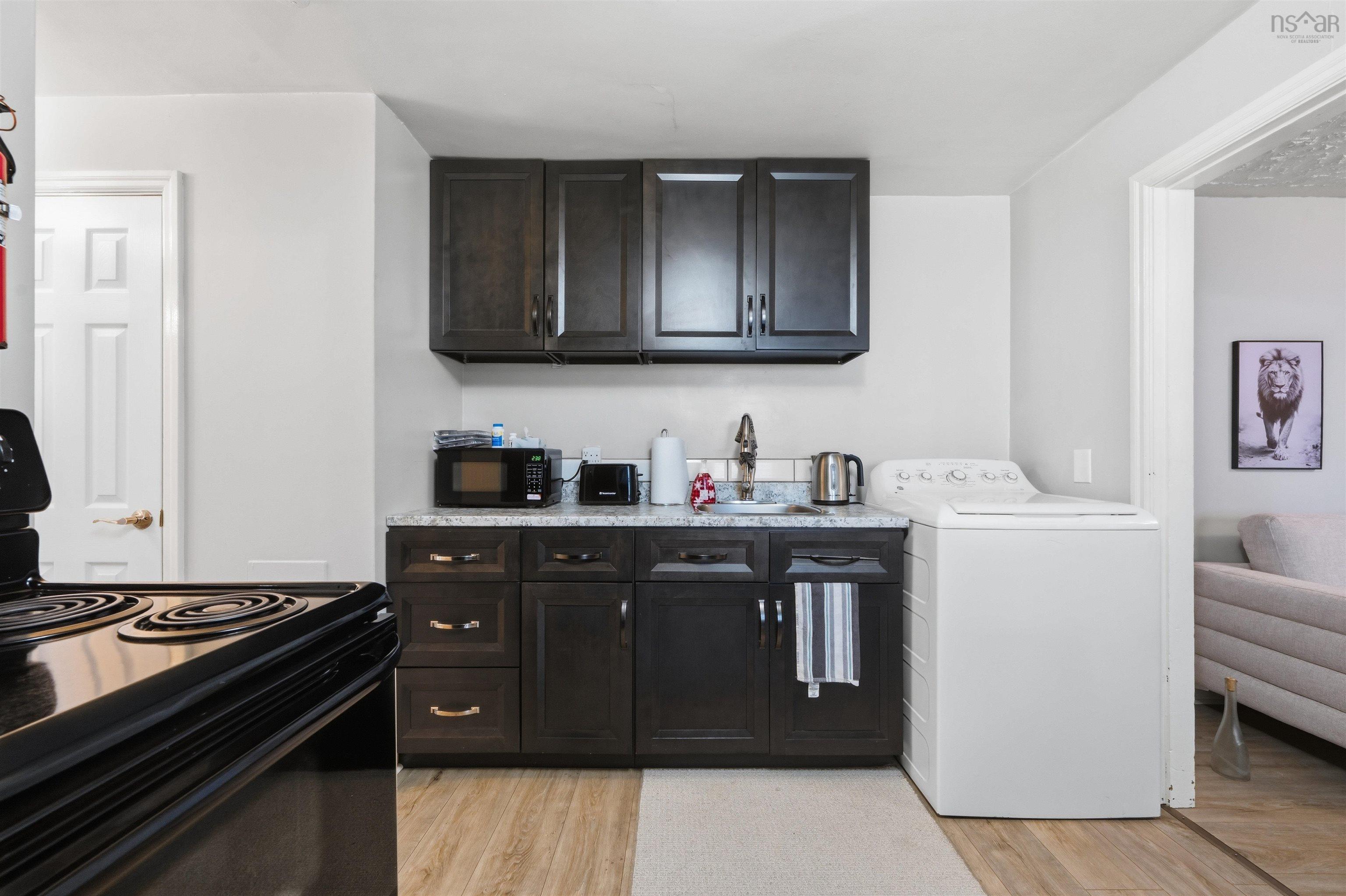 $699,900.00: 217 Victoria Road, Dartmouth