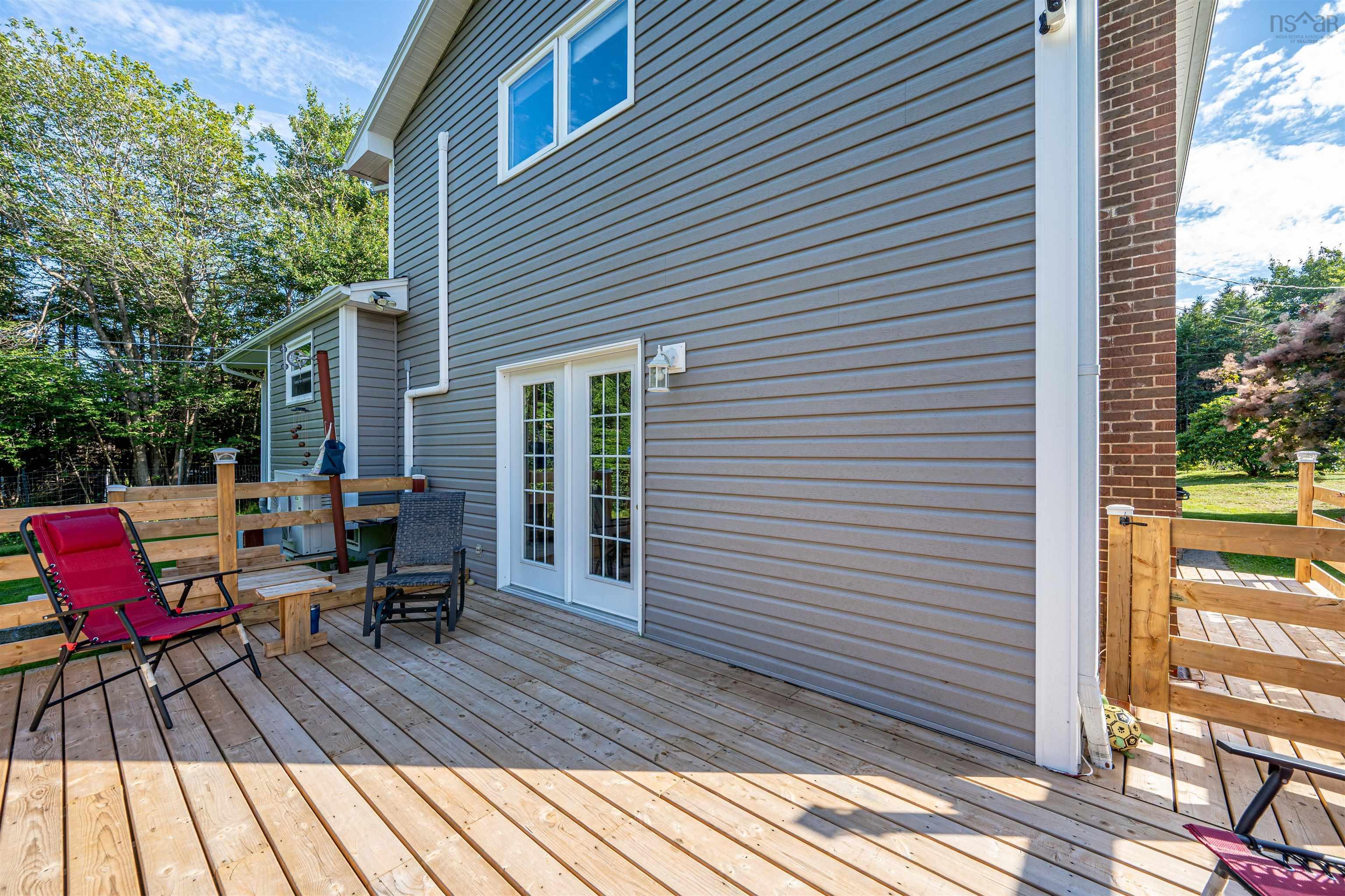 $599,900.00: 39 Delmerle Drive, Whites Lake