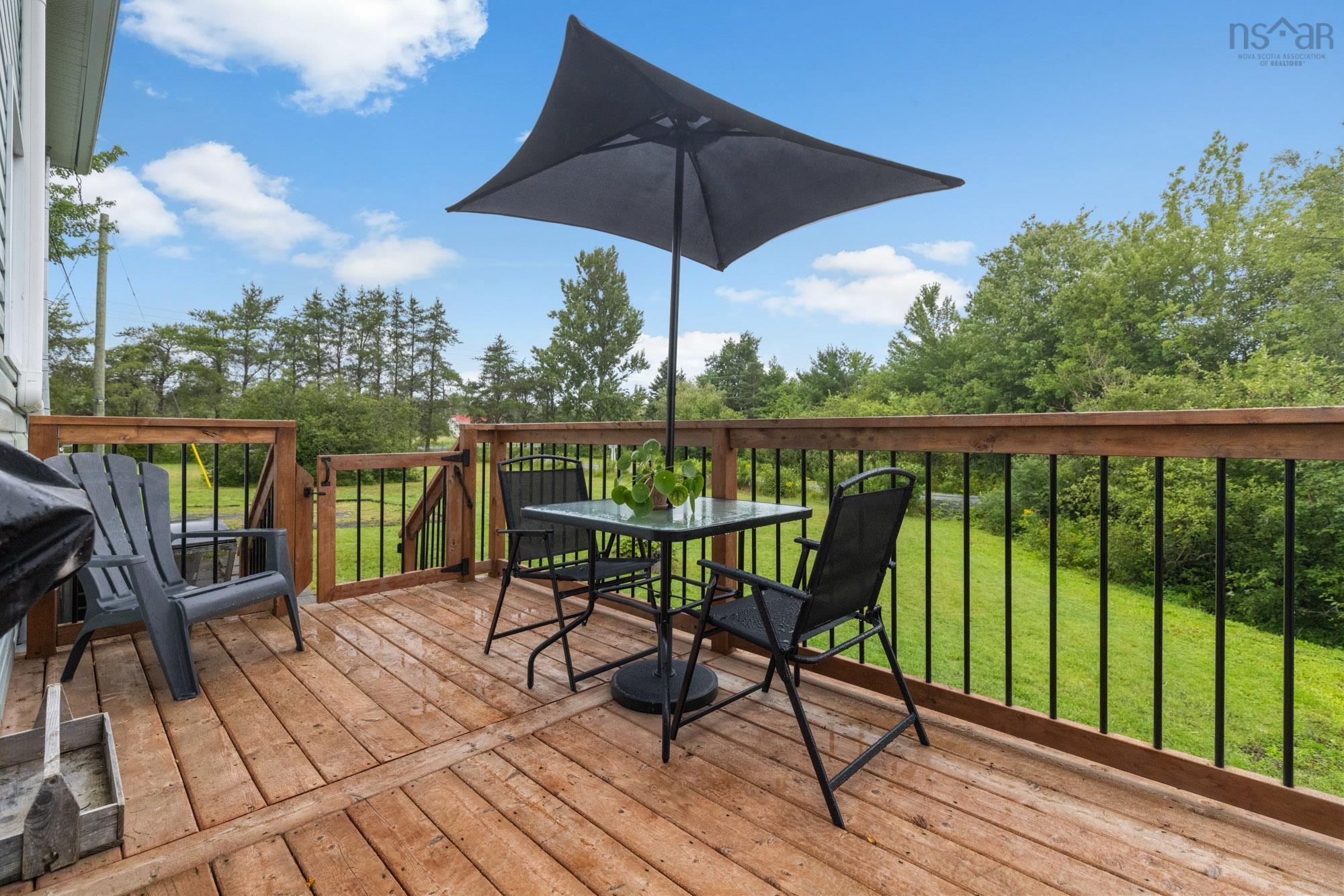 $379,900.00: 65 Green Road, Lantz