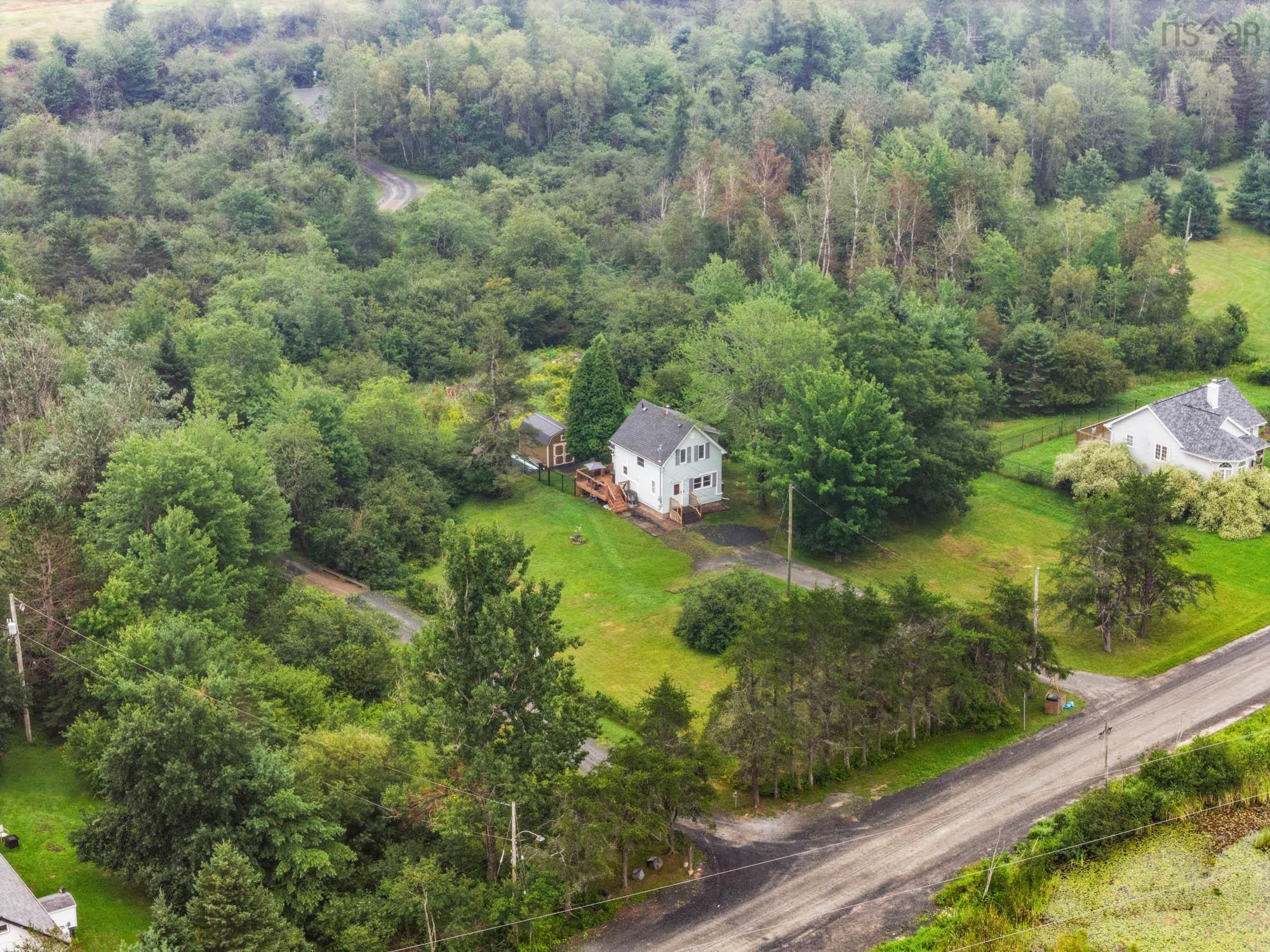 $379,900.00: 65 Green Road, Lantz