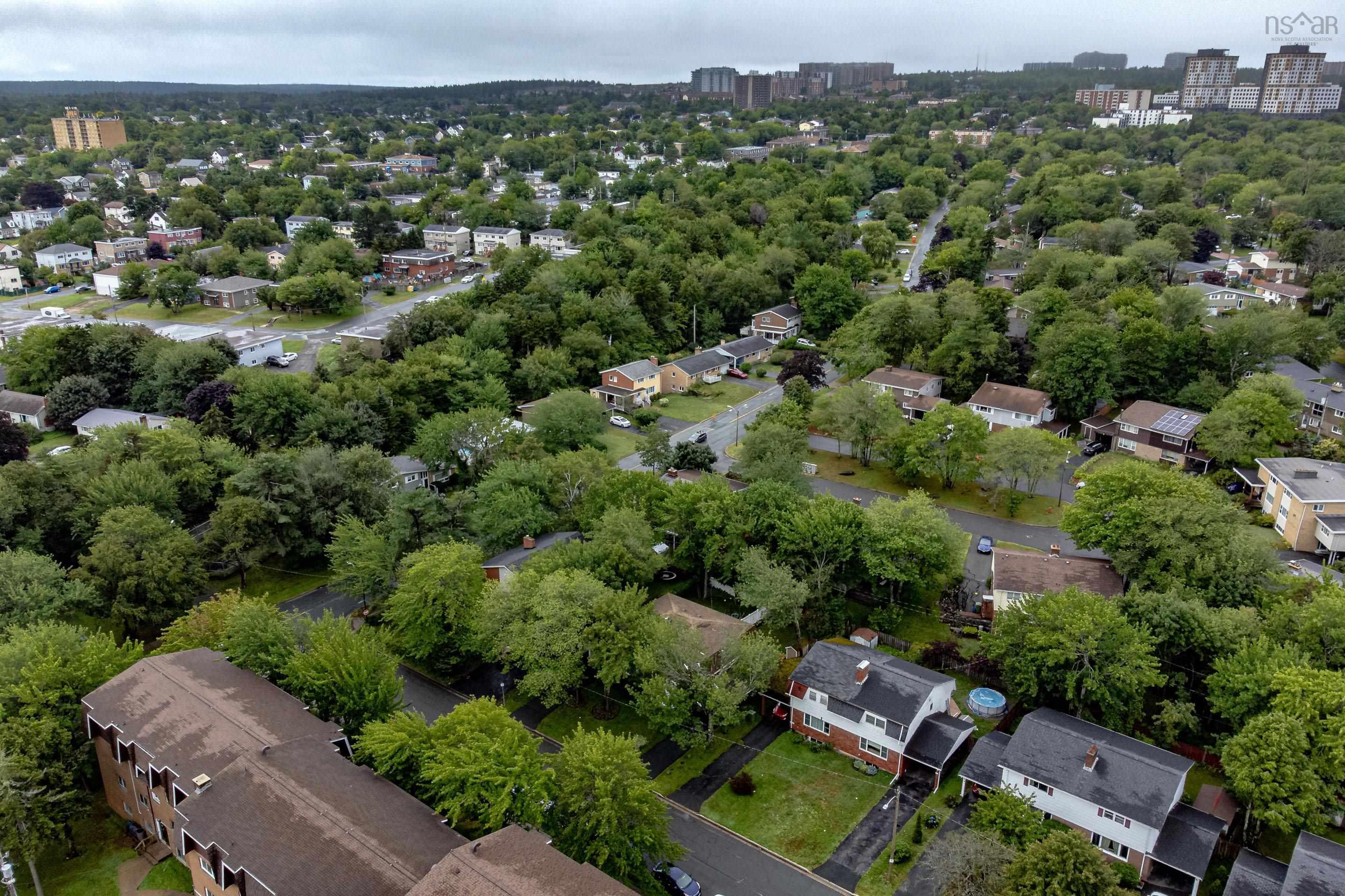 6 Plateau Crescent, Clayton Park, NS (MLS 202621067)
