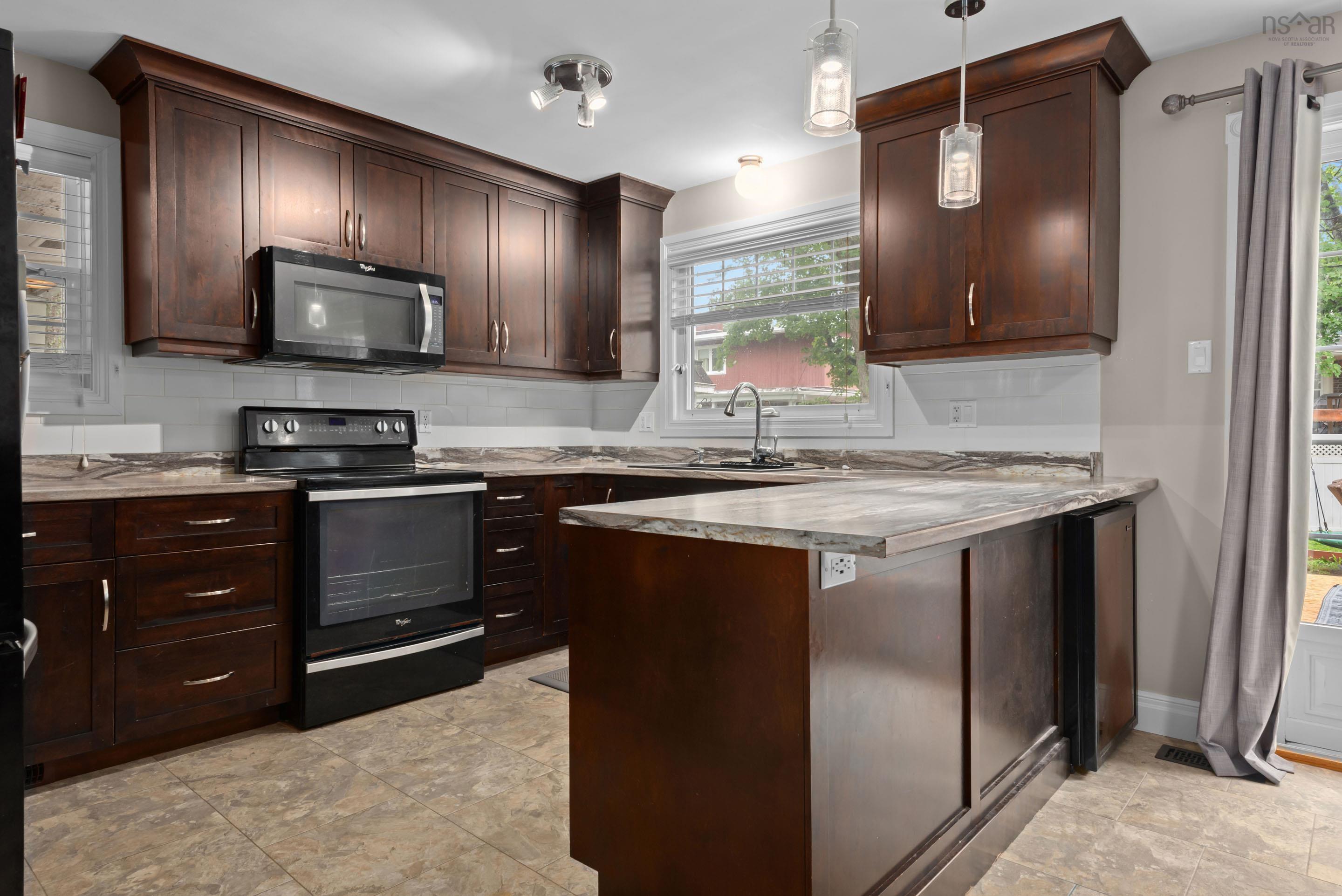 6 Plateau Crescent, Clayton Park, NS (MLS 202621067)