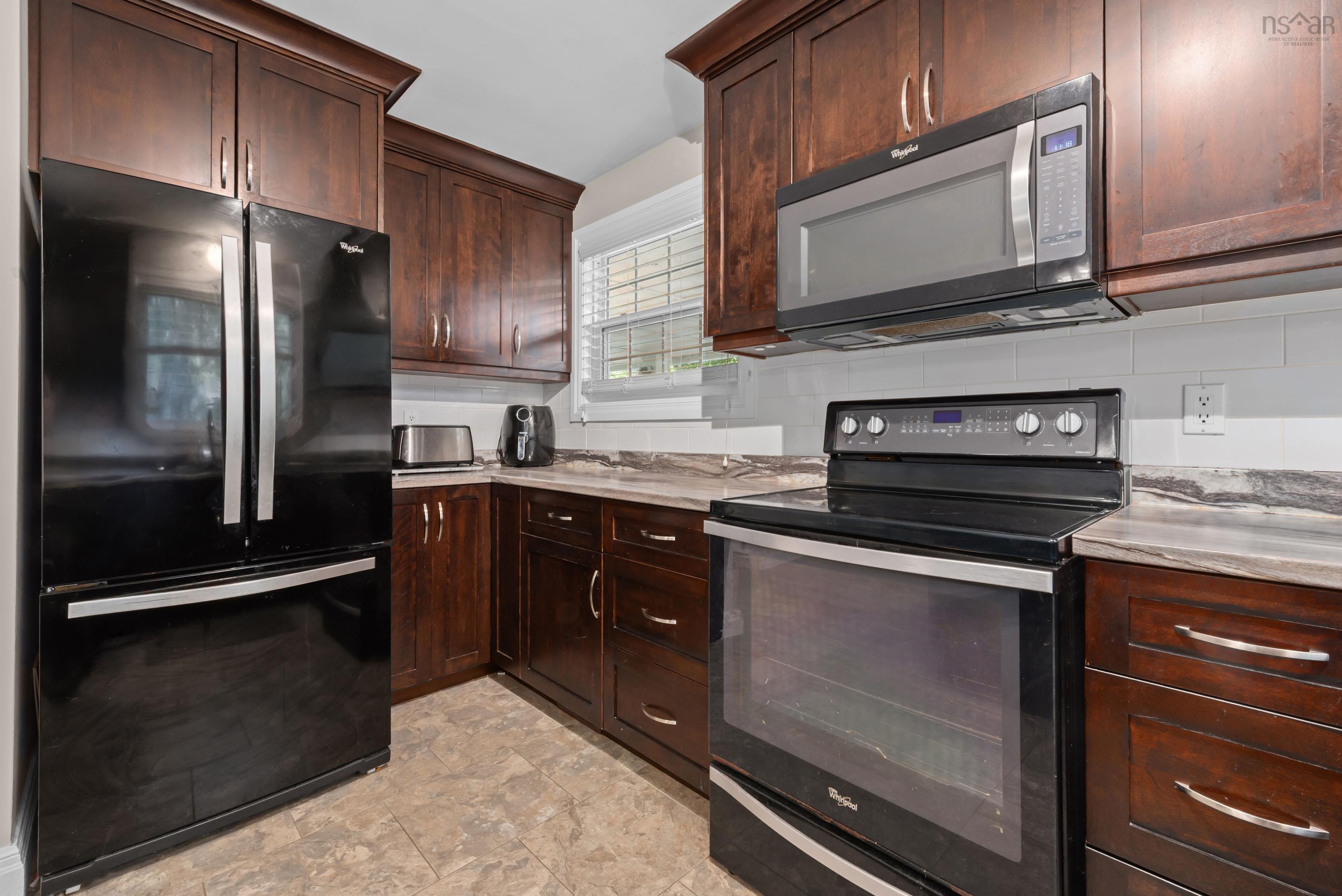 6 Plateau Crescent, Clayton Park, NS (MLS 202621067)