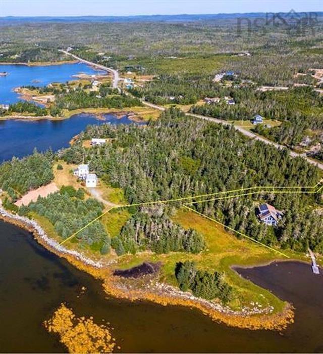 $171,900.00: 22-2 1984 Ostrea Lake Road, Ostrea Lake