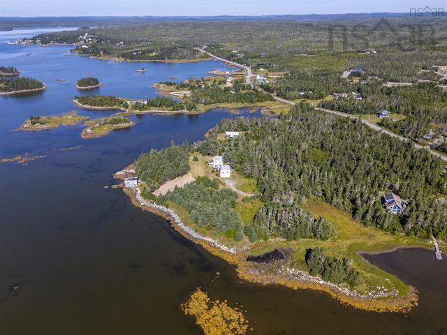 $171,900.00: 22-2 1984 Ostrea Lake Road, Ostrea Lake