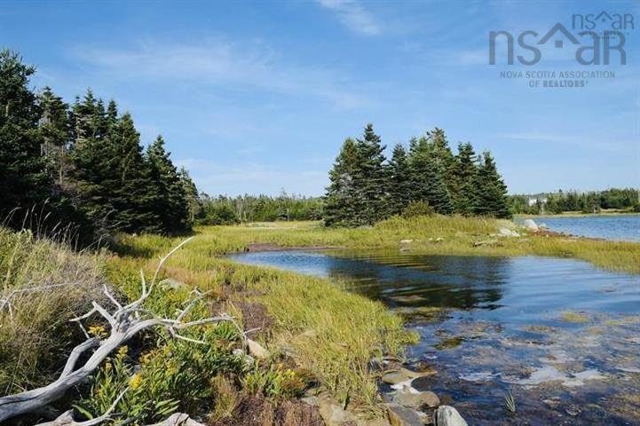 $171,900.00: 22-2 1984 Ostrea Lake Road, Ostrea Lake