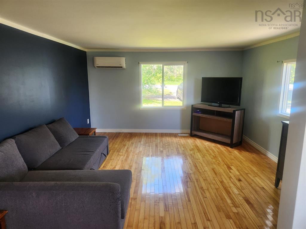 $234,900.00: 2403 West Ship Harbour Road, Owls Head