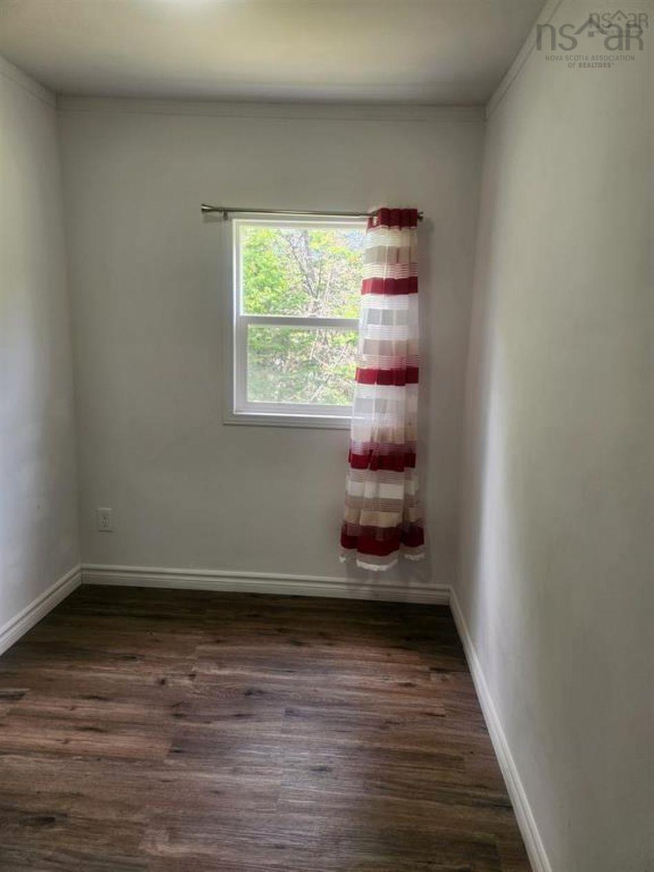 $234,900.00: 2403 West Ship Harbour Road, Owls Head