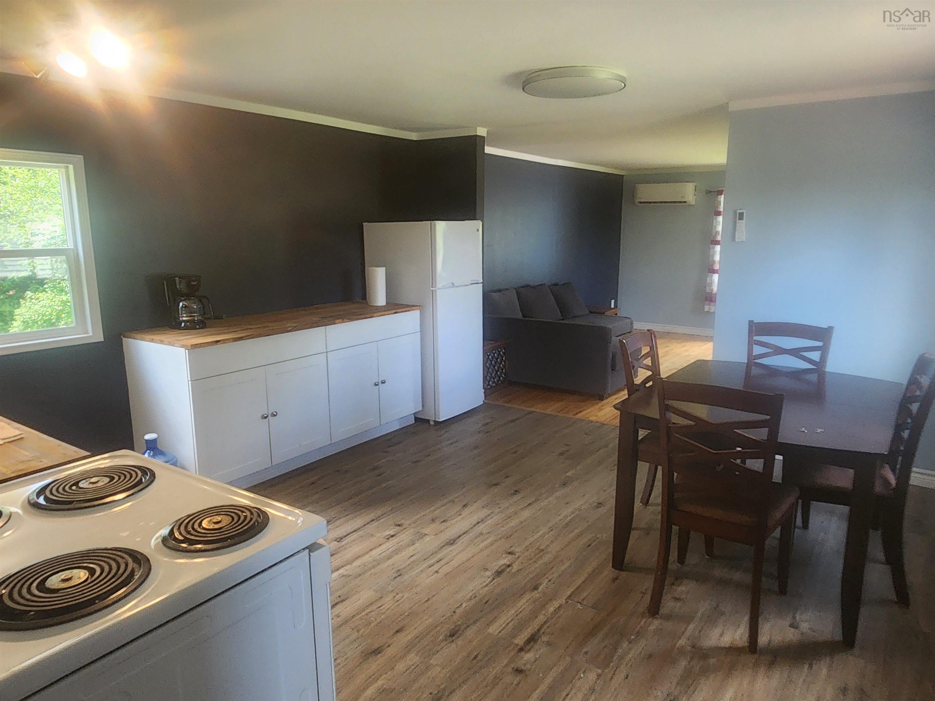 $234,900.00: 2403 West Ship Harbour Road, Owls Head