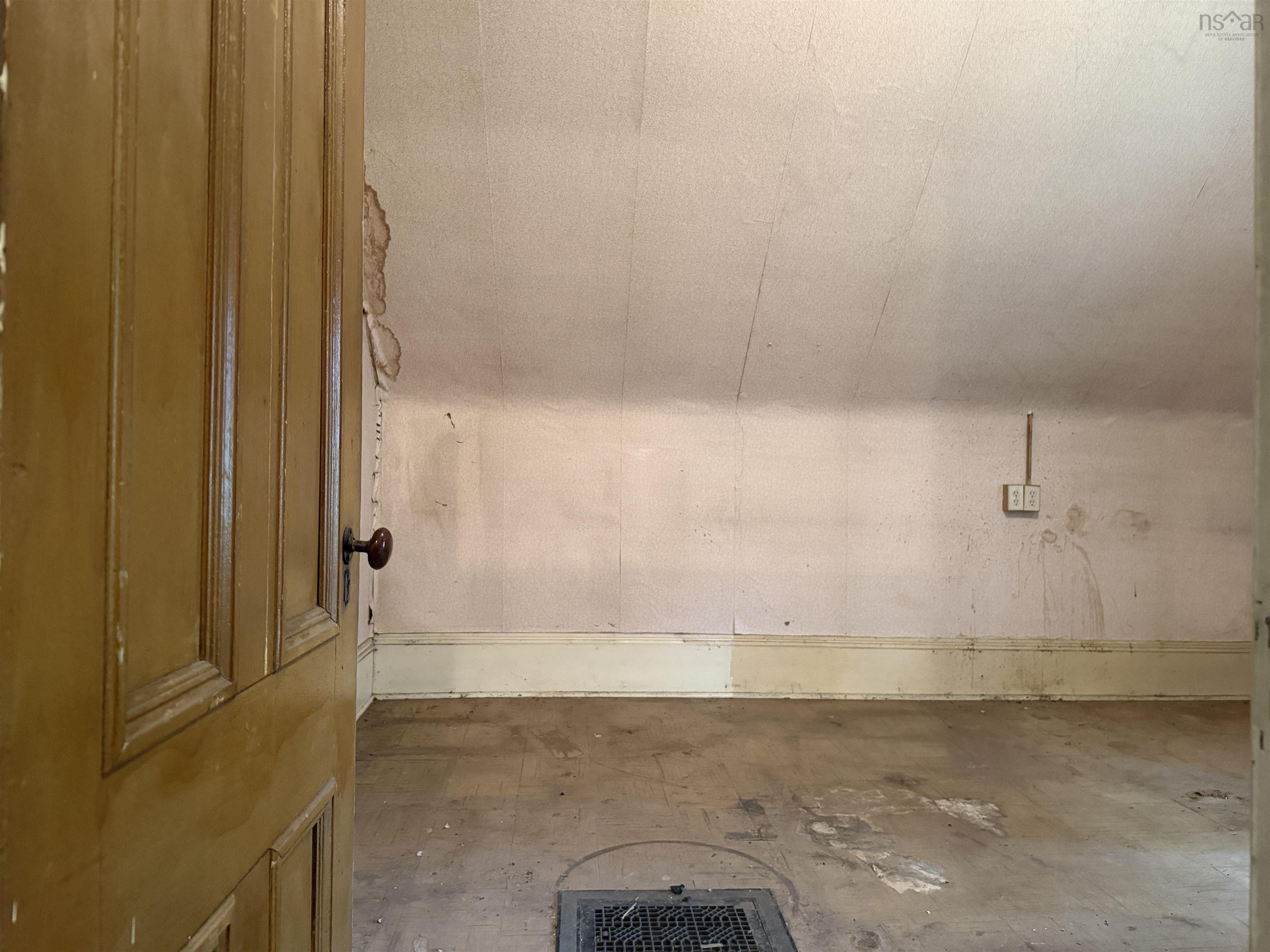 $90,000.00: 280 Marsh Street, New Glasgow