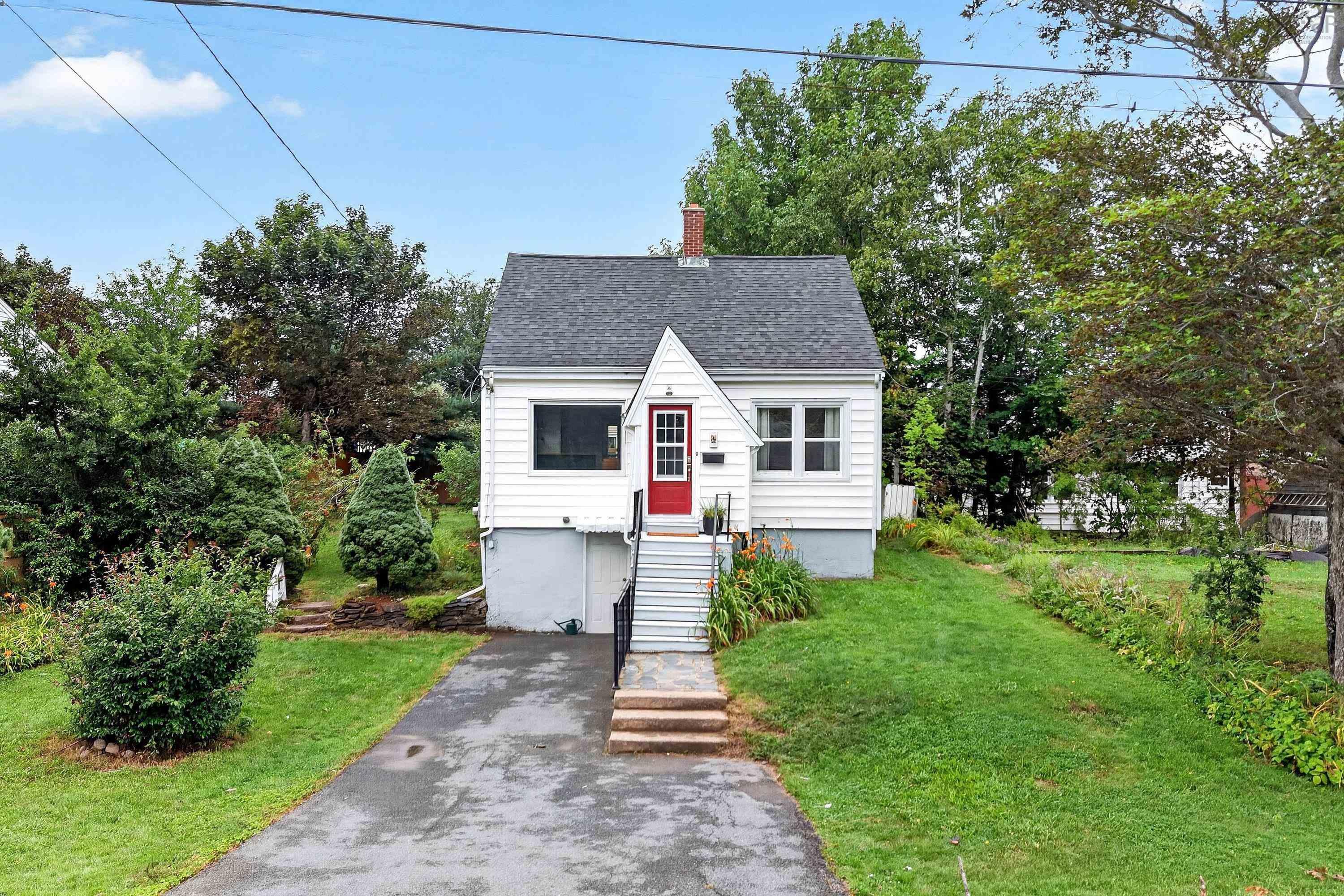 1 Piers Avenue, Fairmount, NS (MLS 202621102)