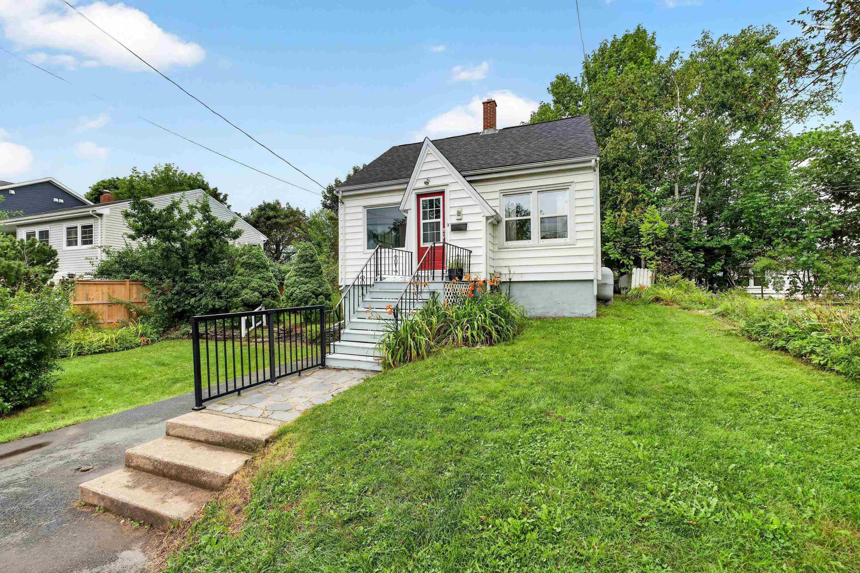 1 Piers Avenue, Fairmount, NS (MLS 202621102)