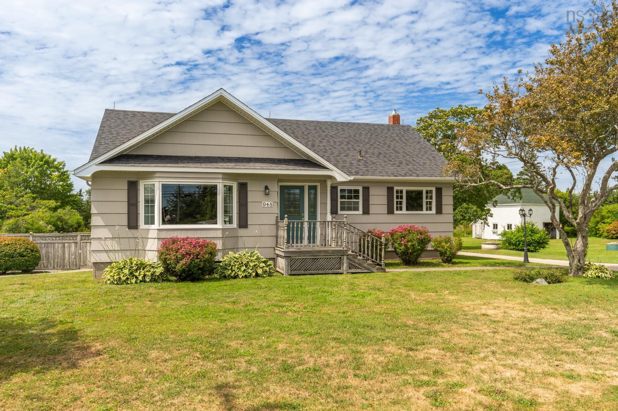 $275,000.00: 948 Highway 335, West Pubnico