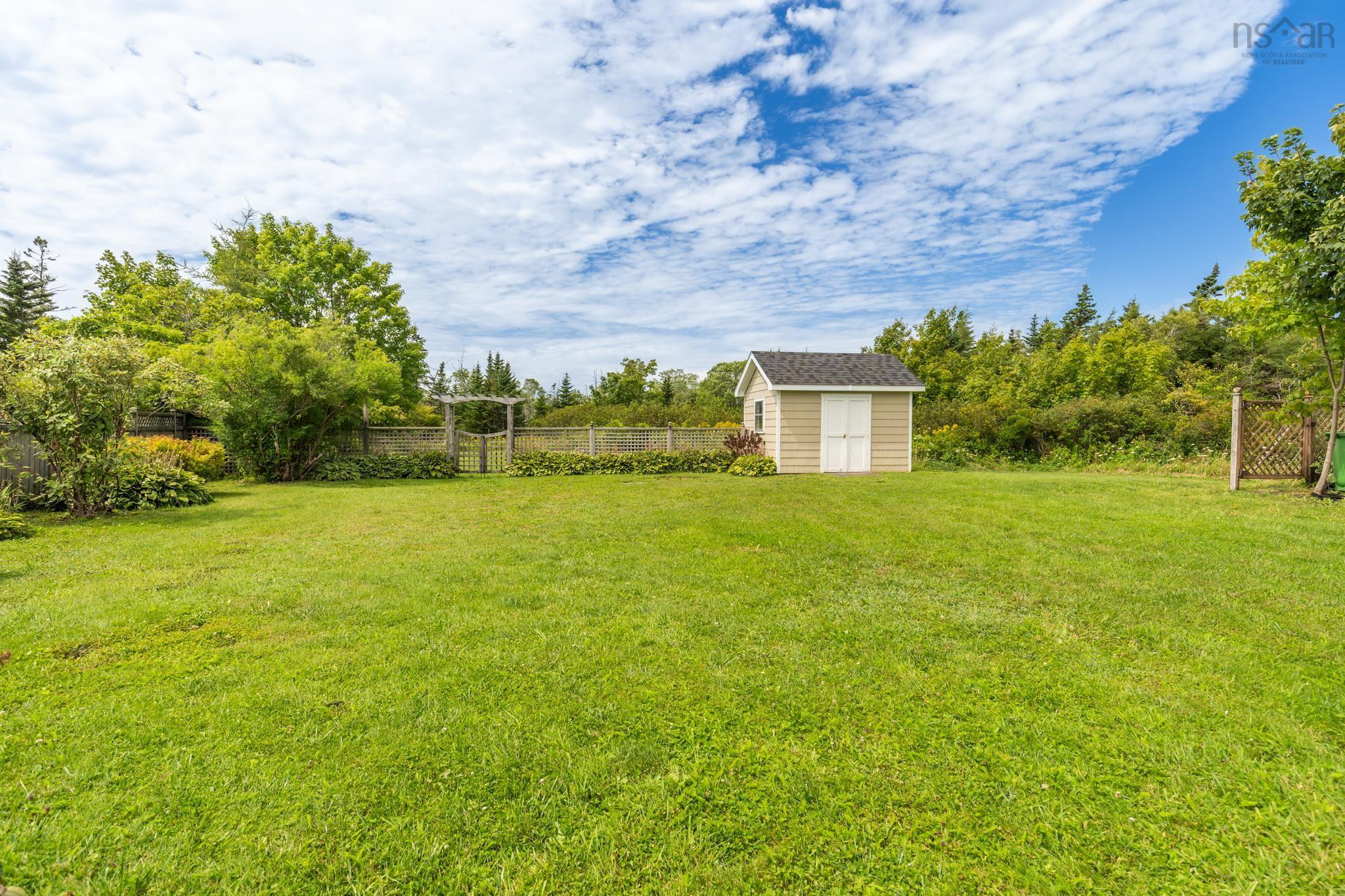 $275,000.00: 948 Highway 335, West Pubnico