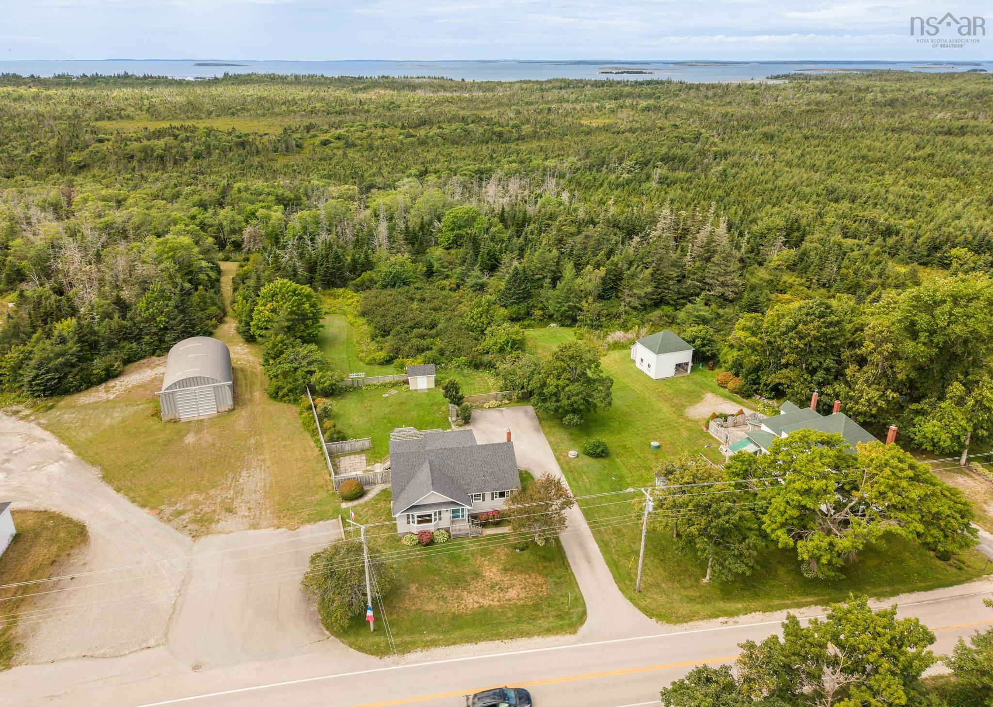 $275,000.00: 948 Highway 335, West Pubnico