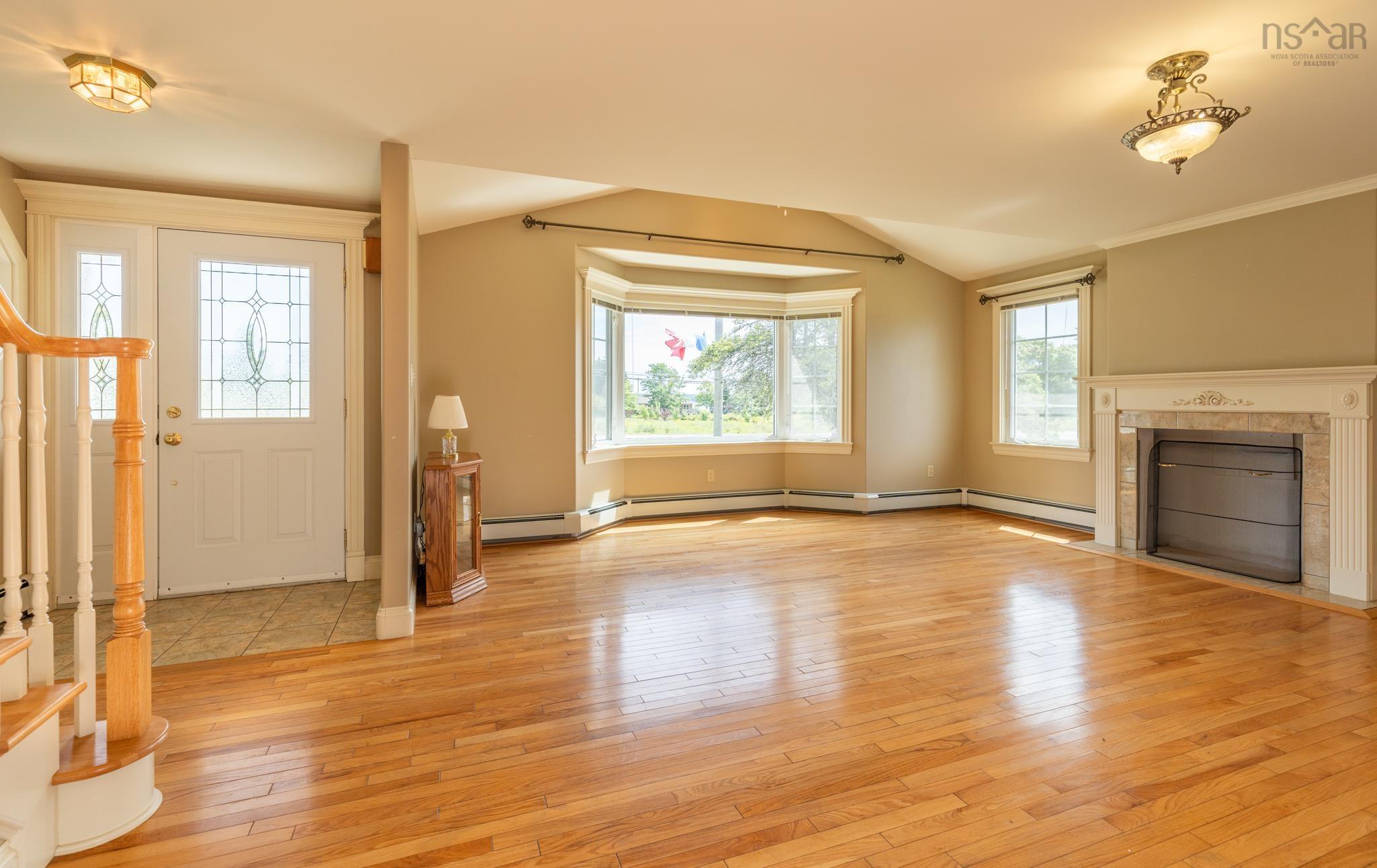$275,000.00: 948 Highway 335, West Pubnico