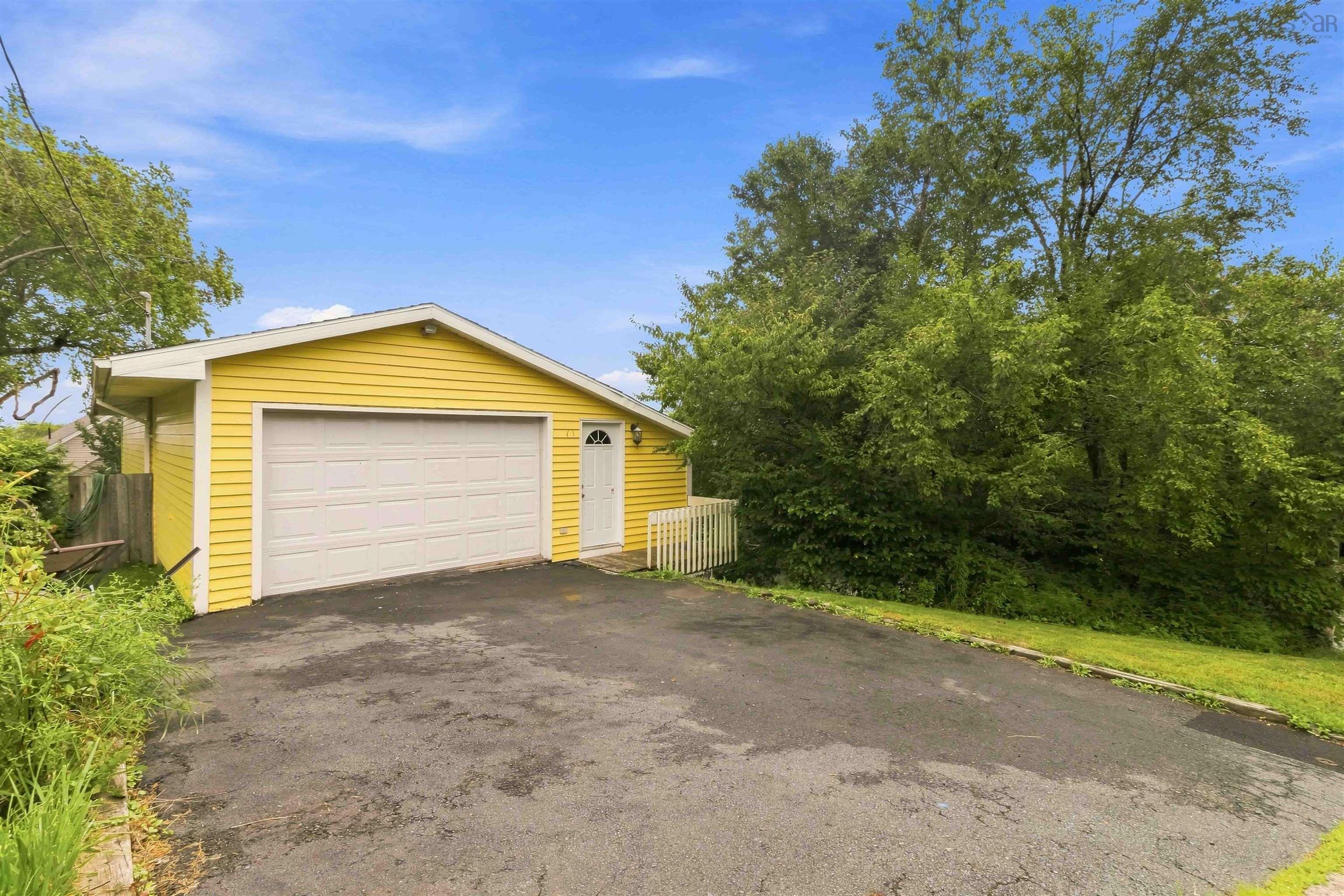 207 Cresthaven Drive, Halifax, NS (MLS 202621124)