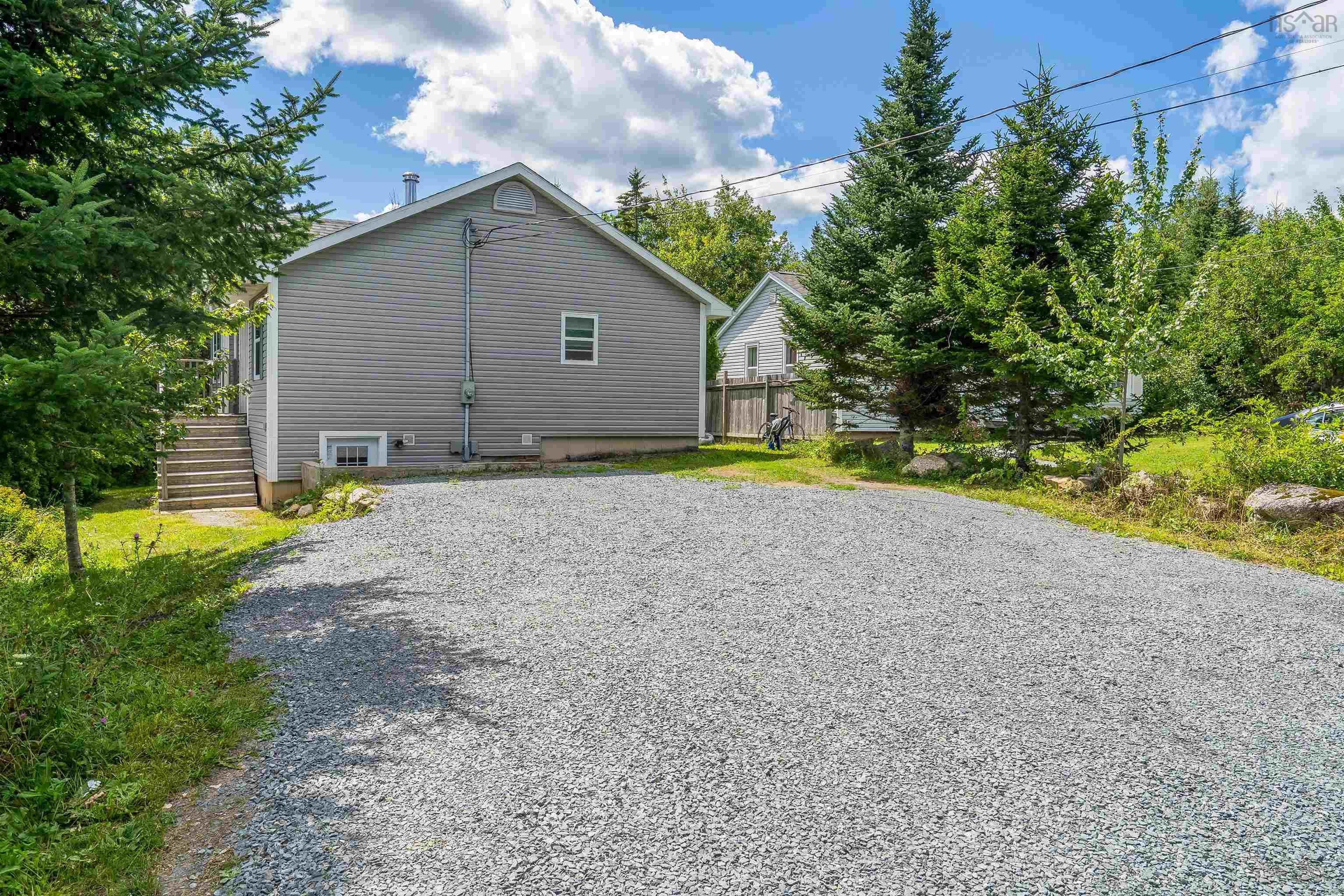 $569,900.00: 1562 St Margarets Bay Road, Lakeside