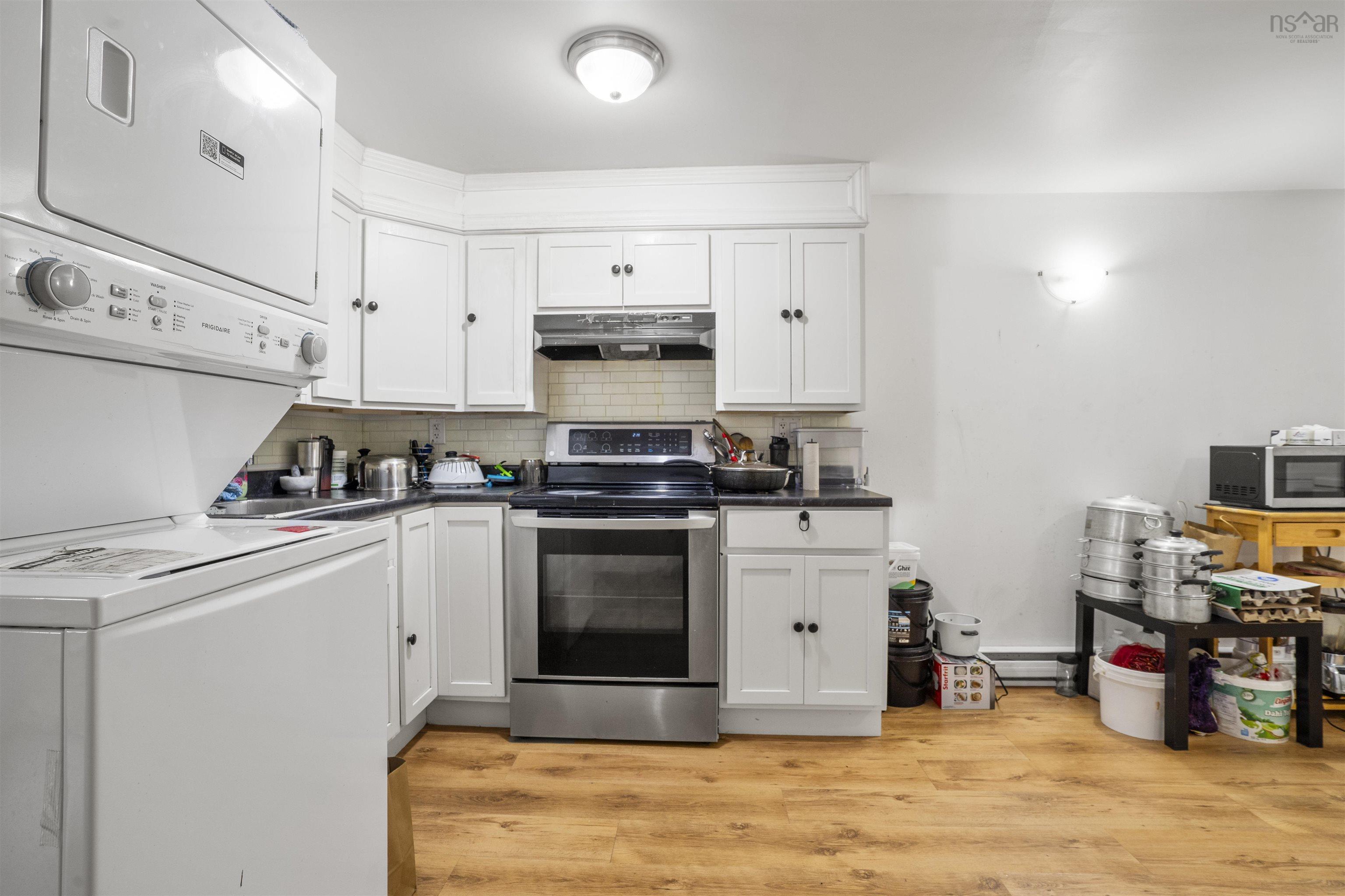 $569,900.00: 1562 St Margarets Bay Road, Lakeside