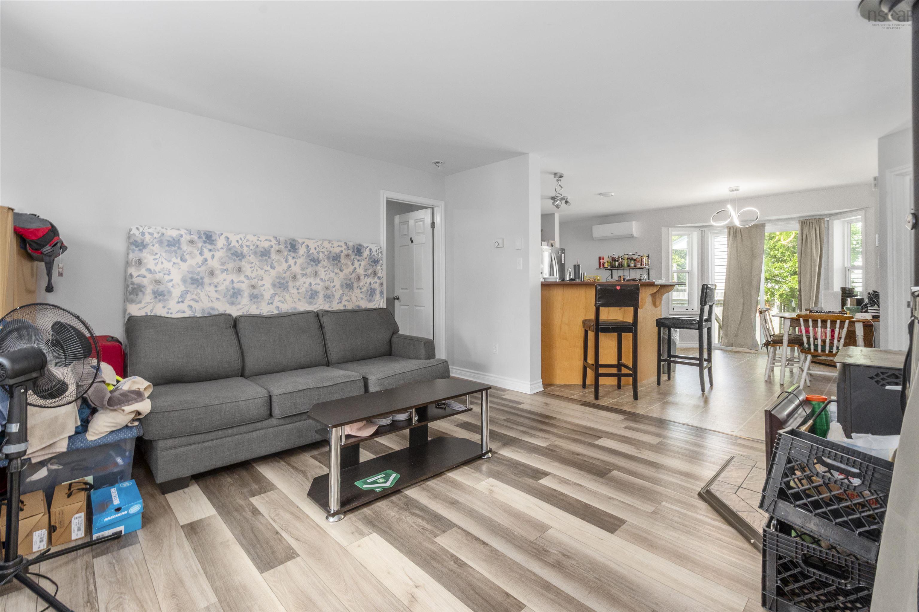 $569,900.00: 1562 St Margarets Bay Road, Lakeside