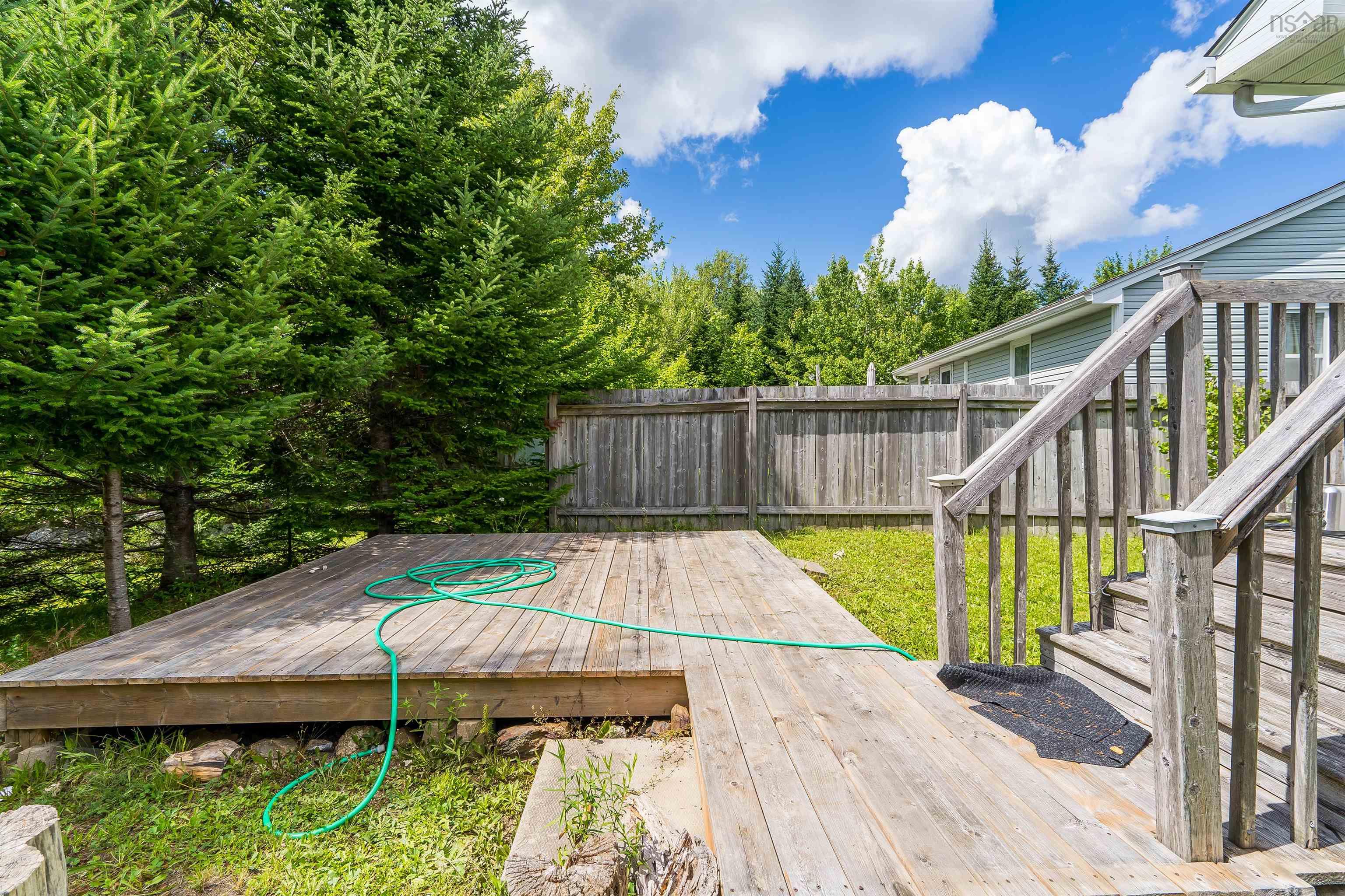 $569,900.00: 1562 St Margarets Bay Road, Lakeside