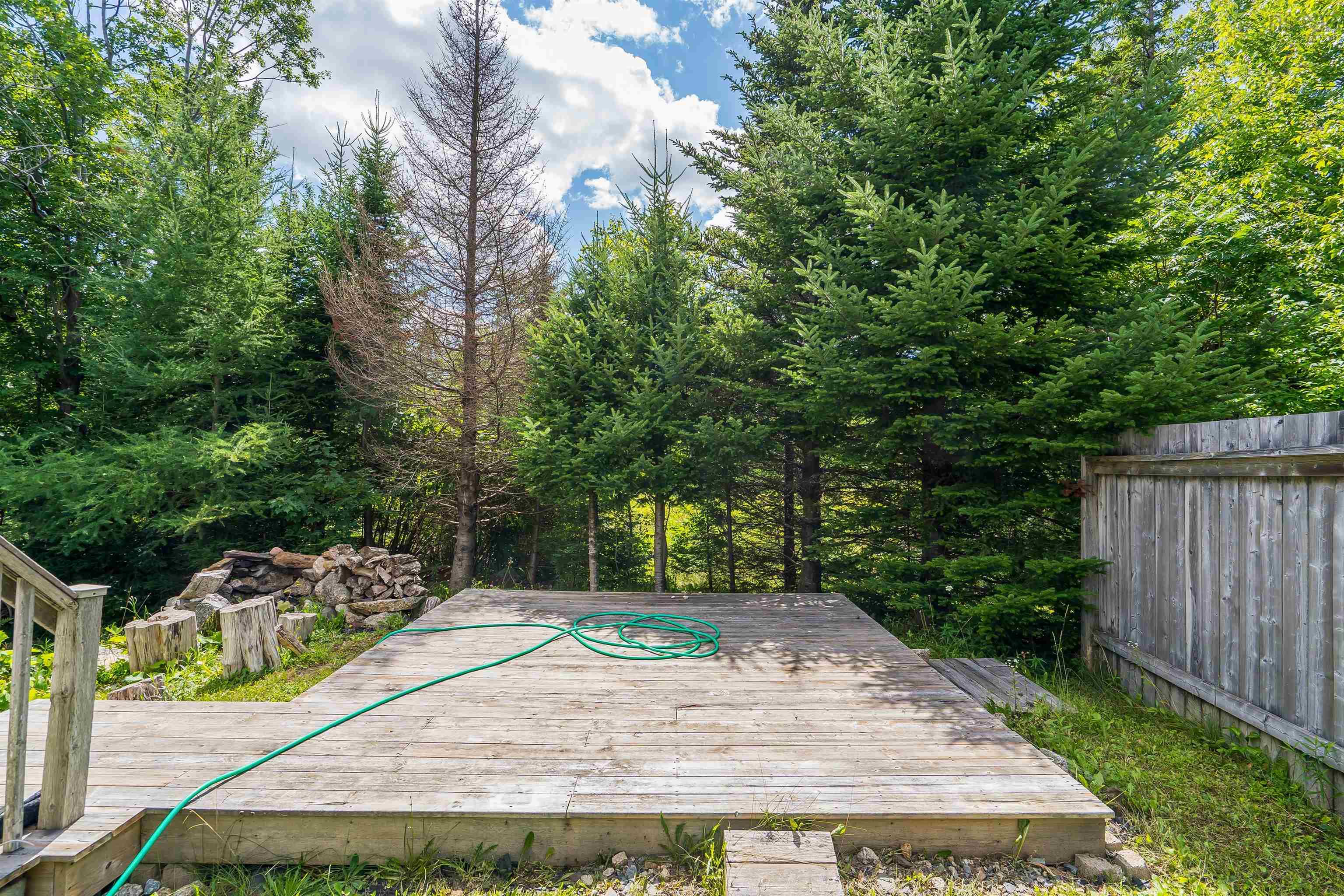 $569,900.00: 1562 St Margarets Bay Road, Lakeside