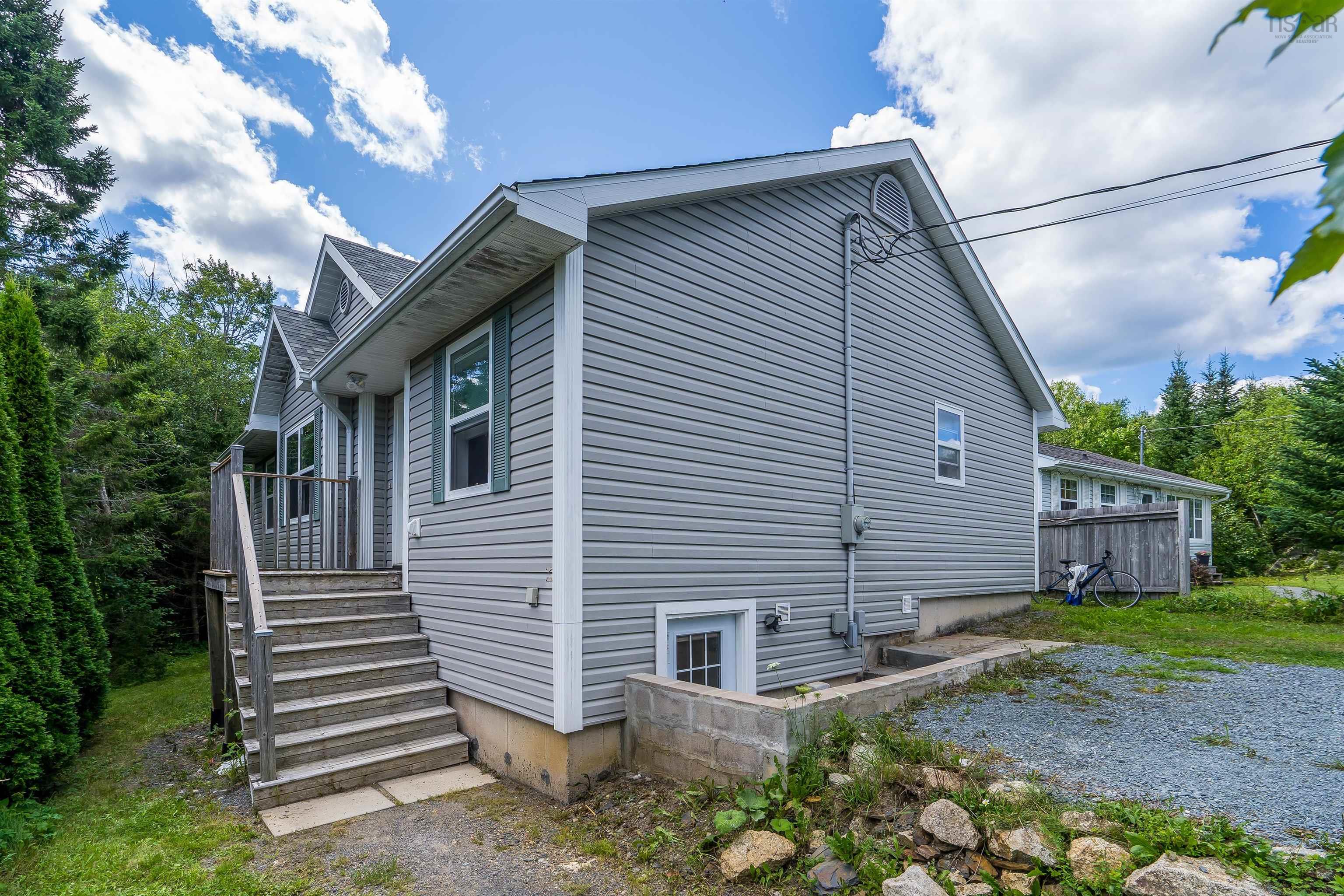 $569,900.00: 1562 St Margarets Bay Road, Lakeside