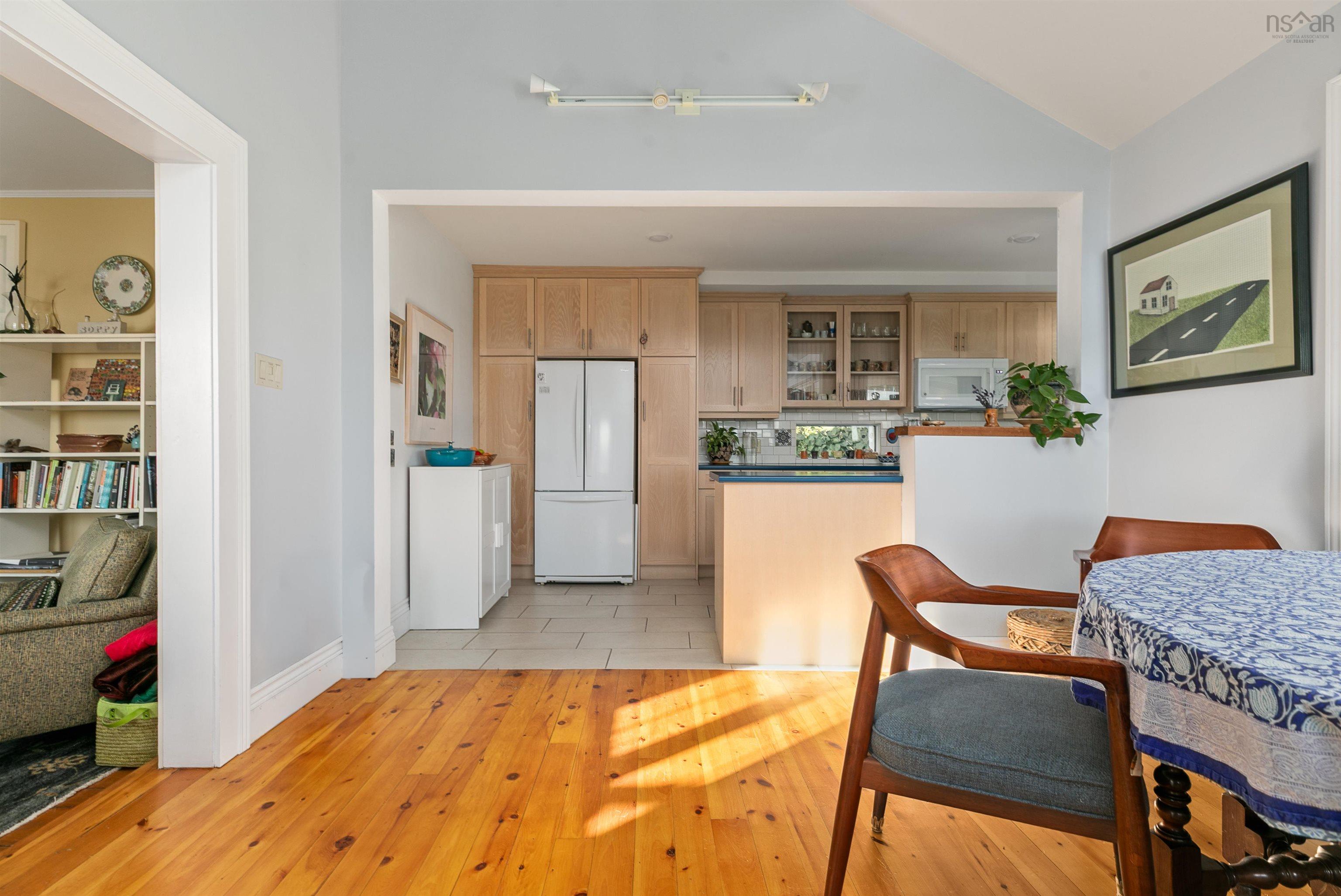 $949,900.00: 33 Cuisack Street, Dartmouth