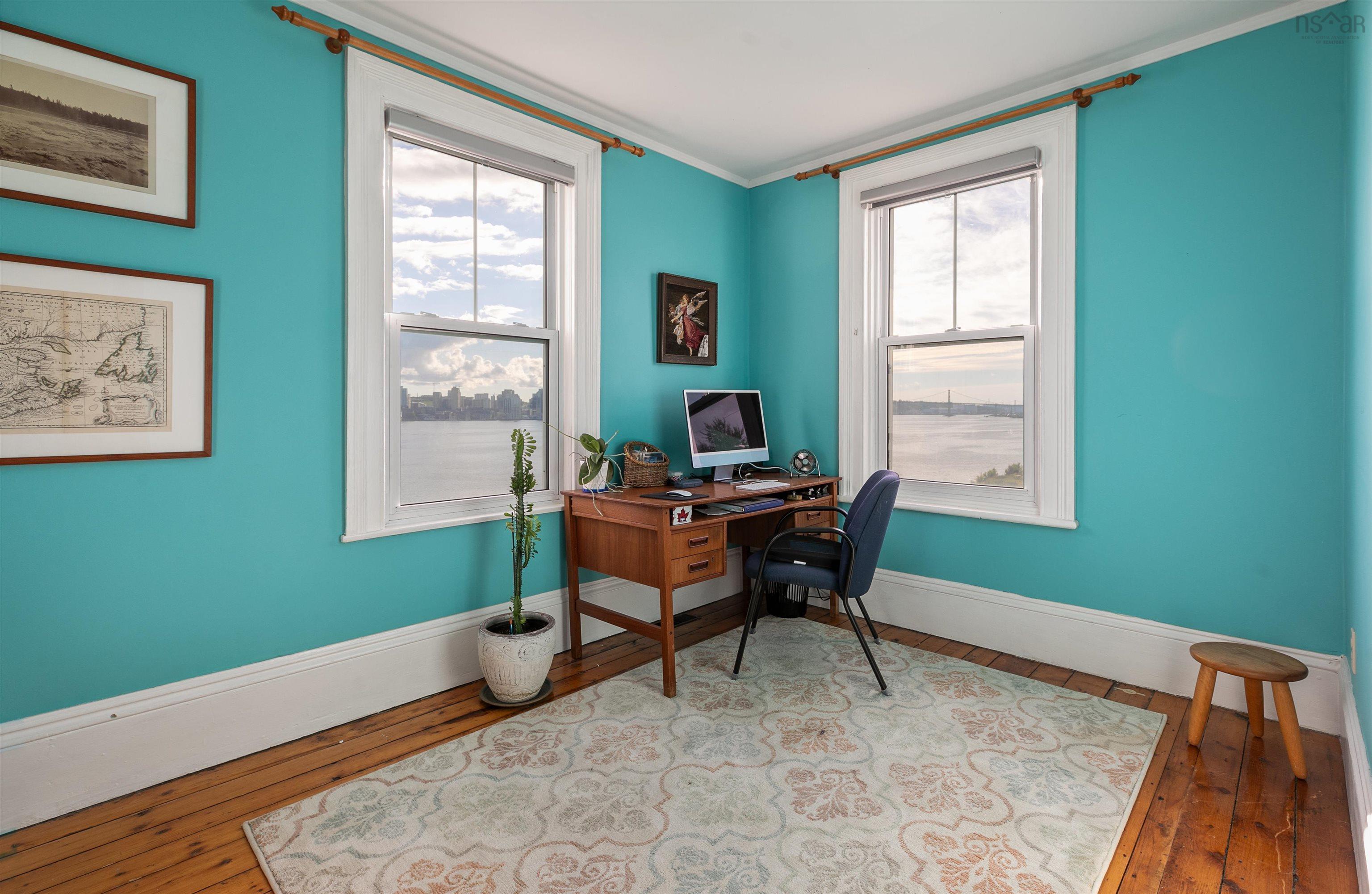 $949,900.00: 33 Cuisack Street, Dartmouth