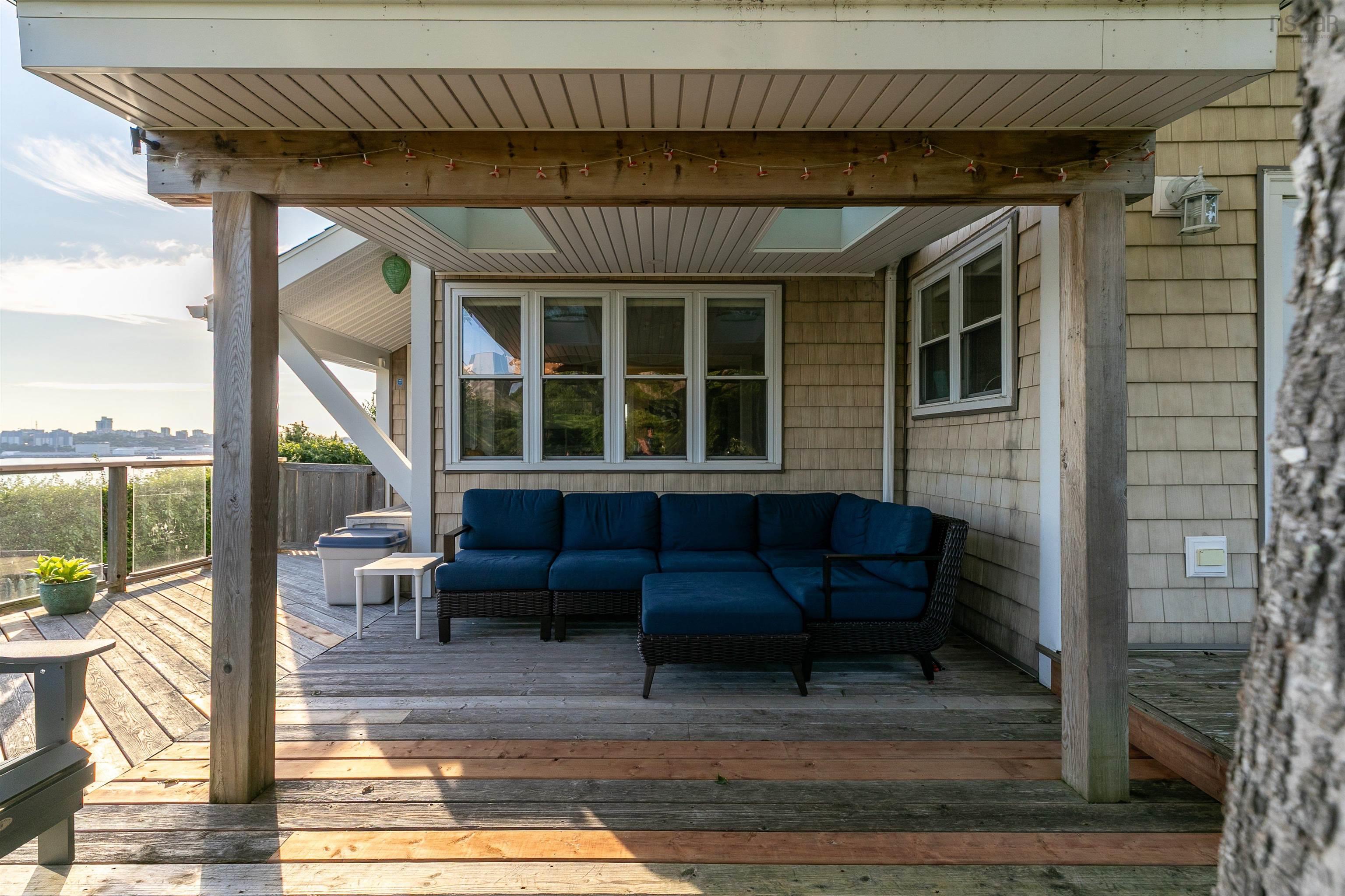 $949,900.00: 33 Cuisack Street, Dartmouth