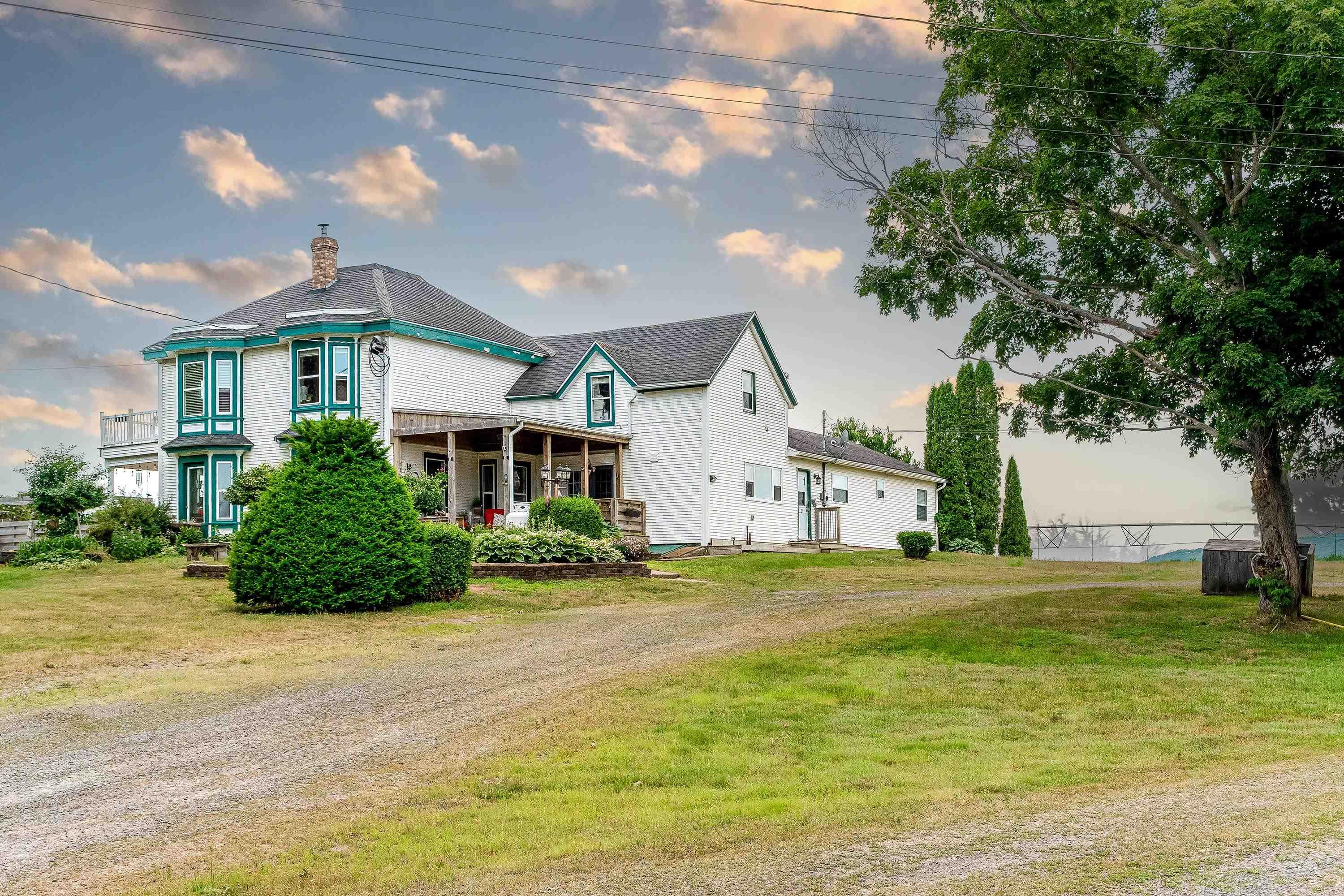$649,900.00: 8843 221 Highway, Sheffield Mills