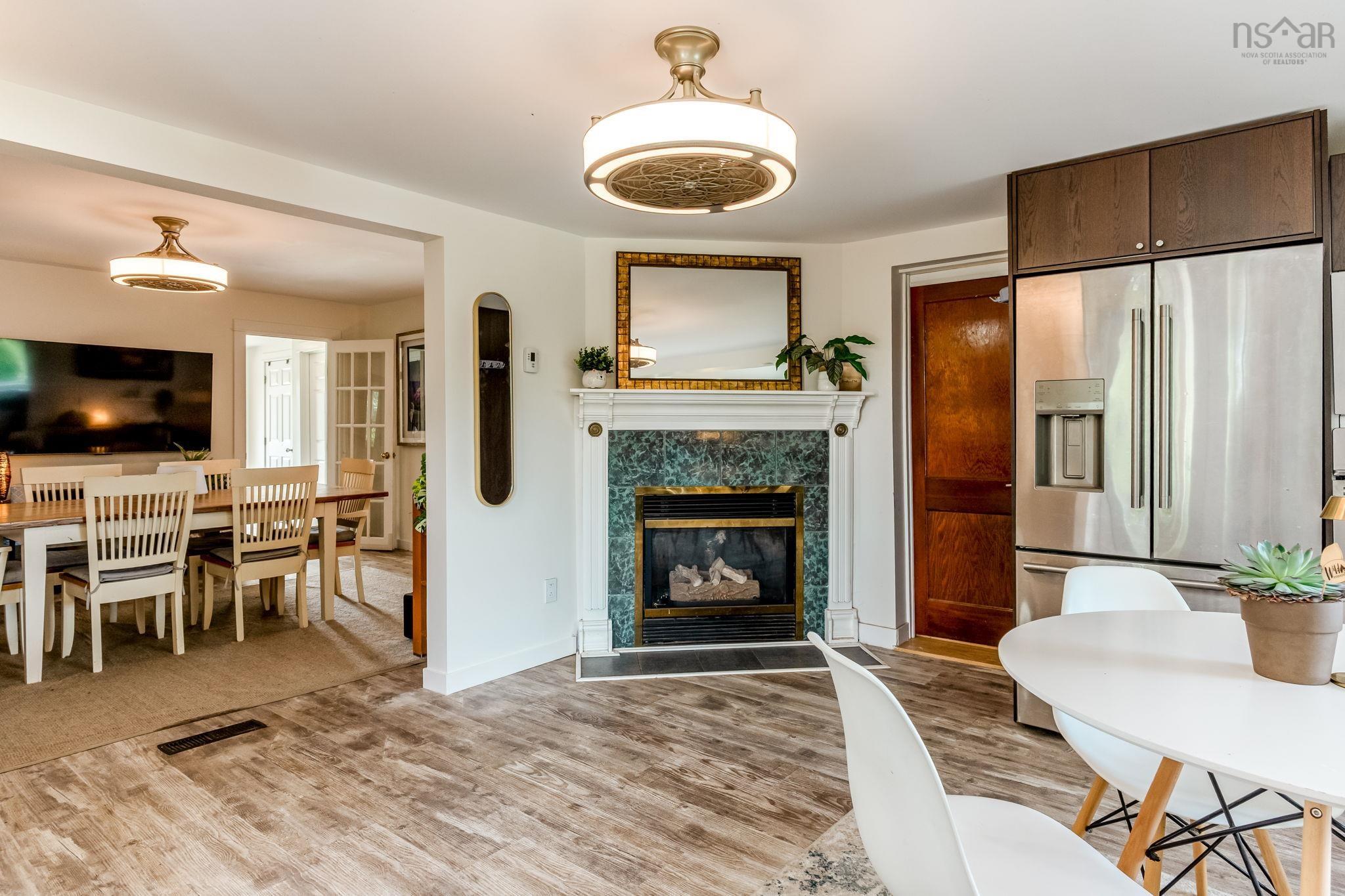 $649,900.00: 8843 221 Highway, Sheffield Mills