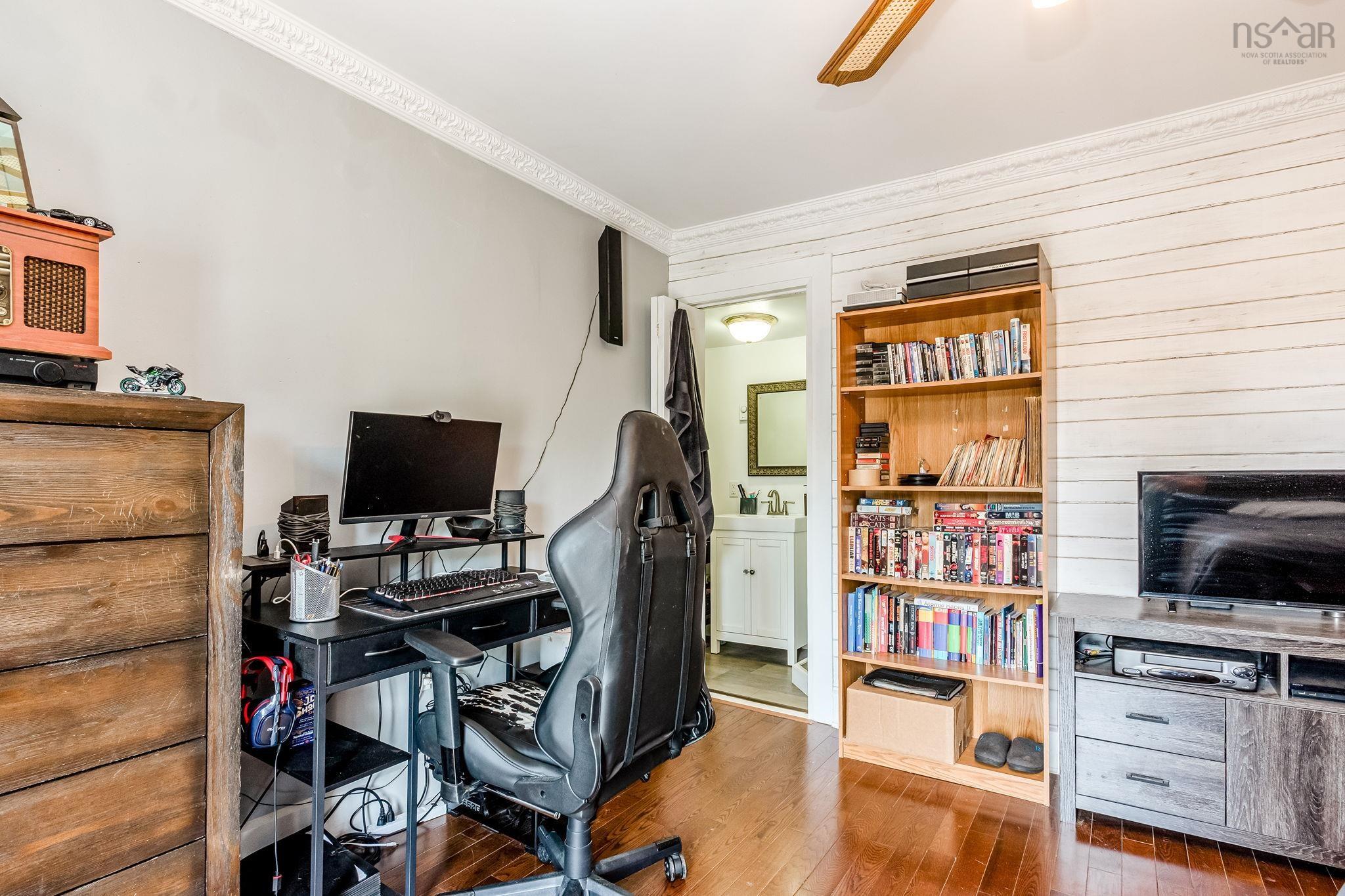 $649,900.00: 8843 221 Highway, Sheffield Mills