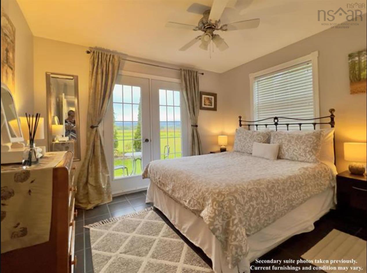 $649,900.00: 8843 221 Highway, Sheffield Mills