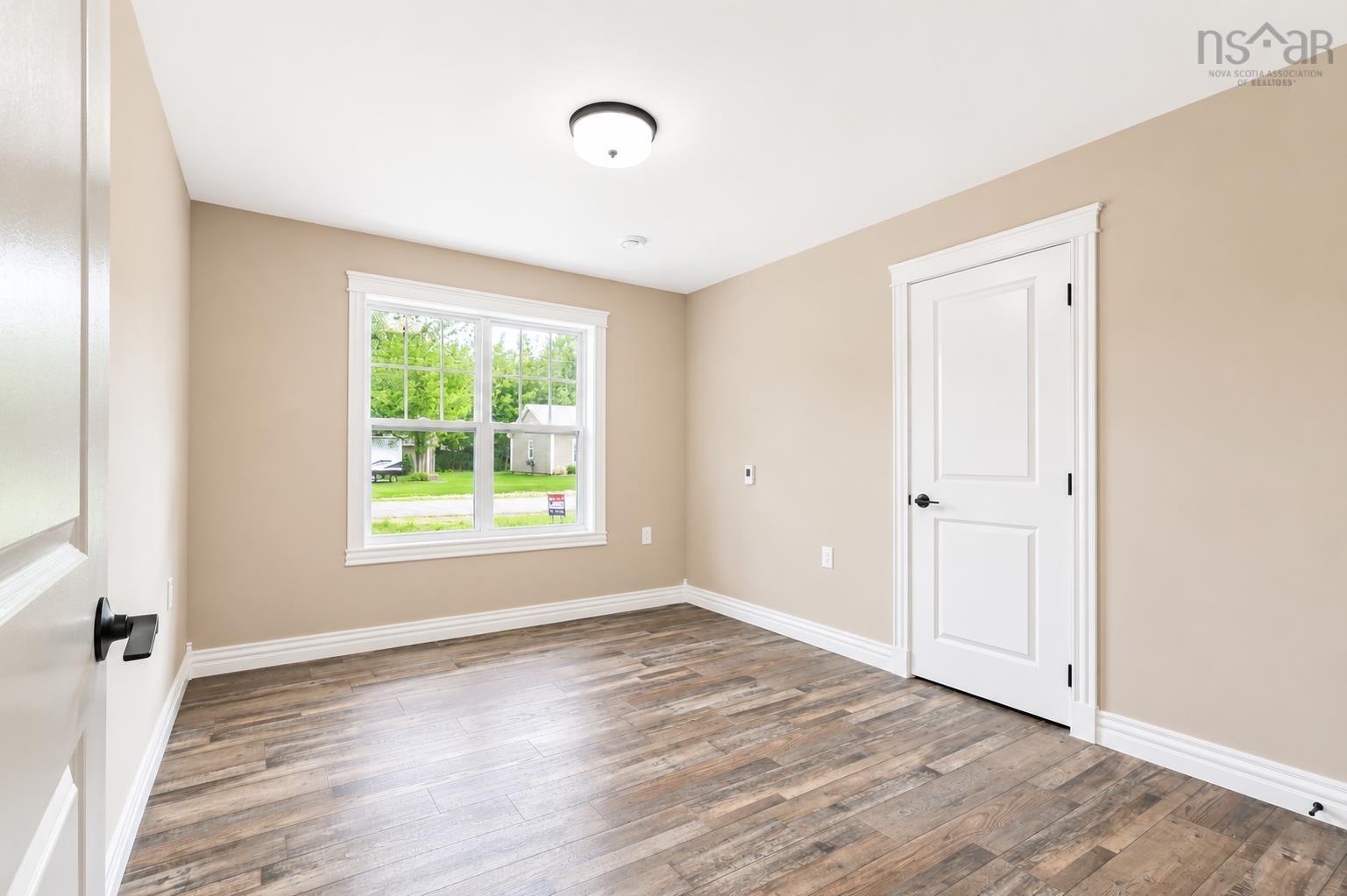 $569,900.00: 2 Lacey Drive Centreville, Centreville