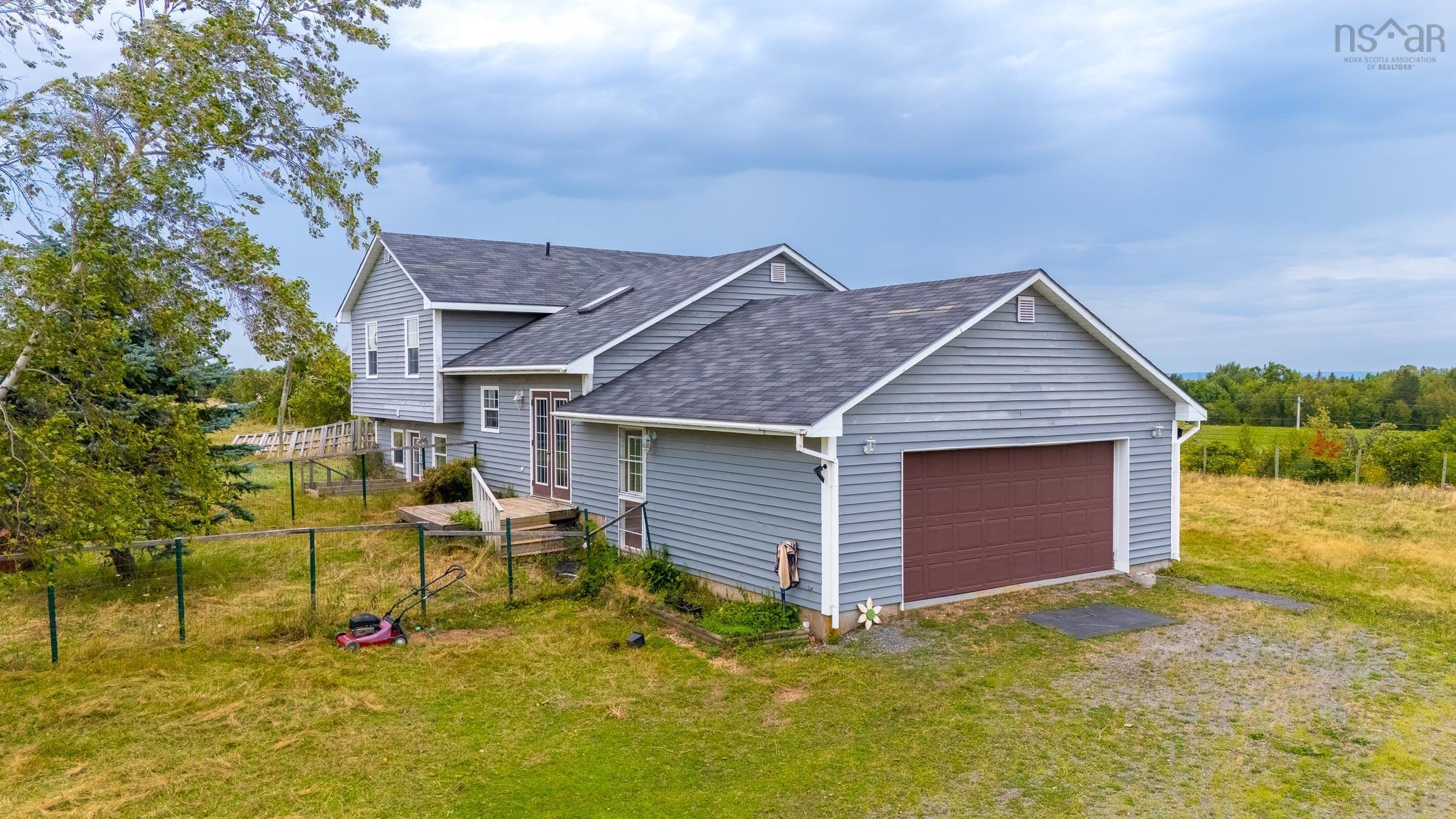 $530,000.00: 89 Basinview Road, Lockhartville