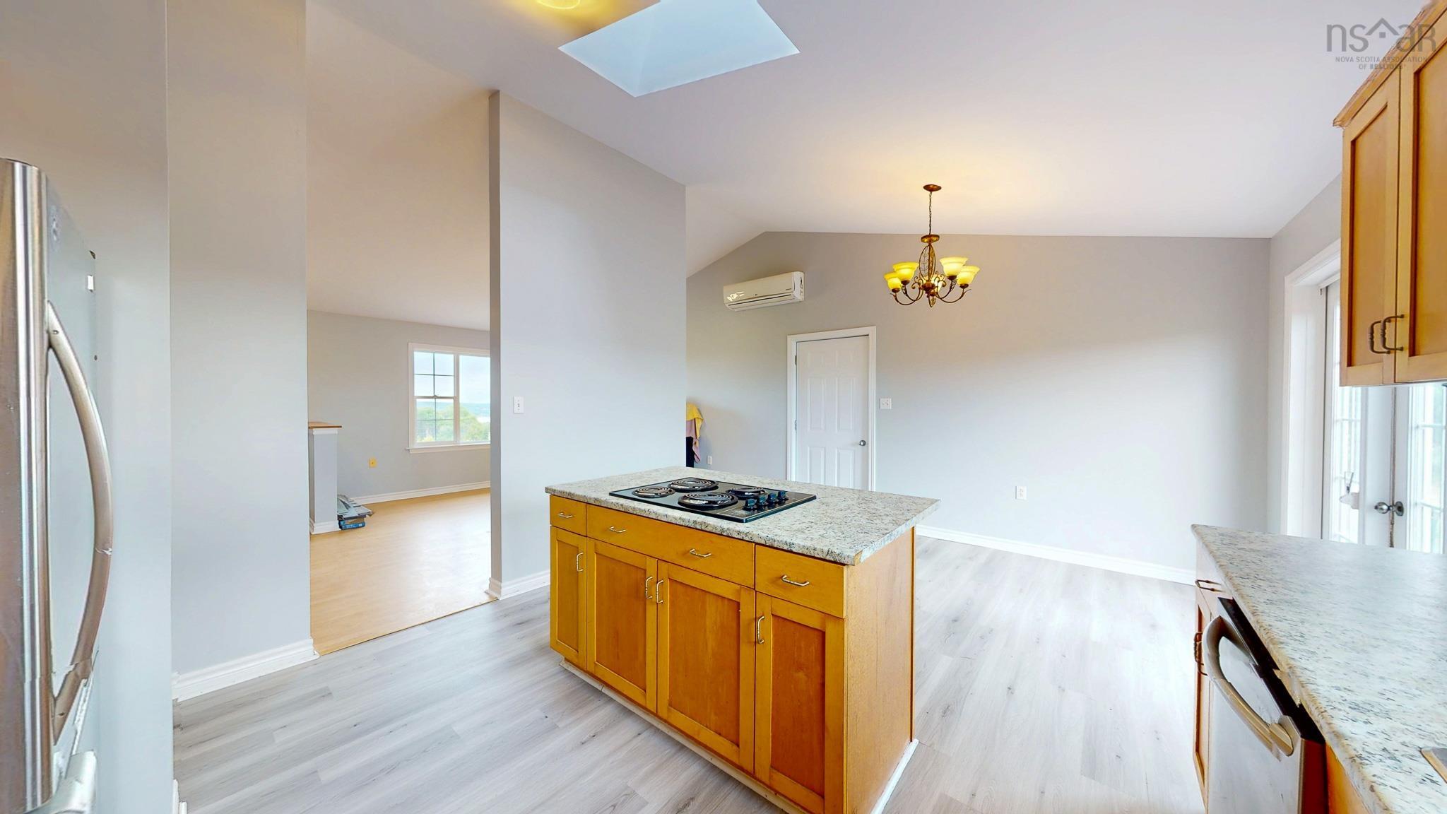 $530,000.00: 89 Basinview Road, Lockhartville